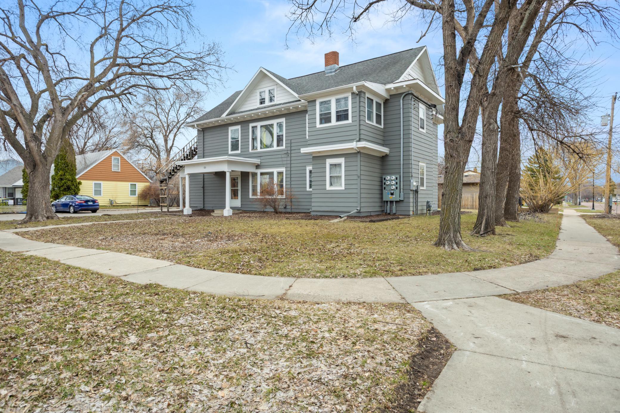 826 21st Street S, Fargo ND 58103 - Photo 3 of 15