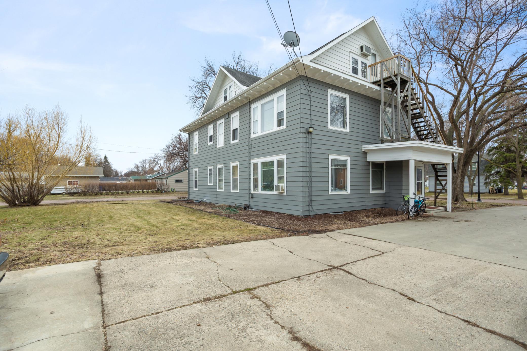 826 21st Street S, Fargo ND 58103 - Photo 7 of 15