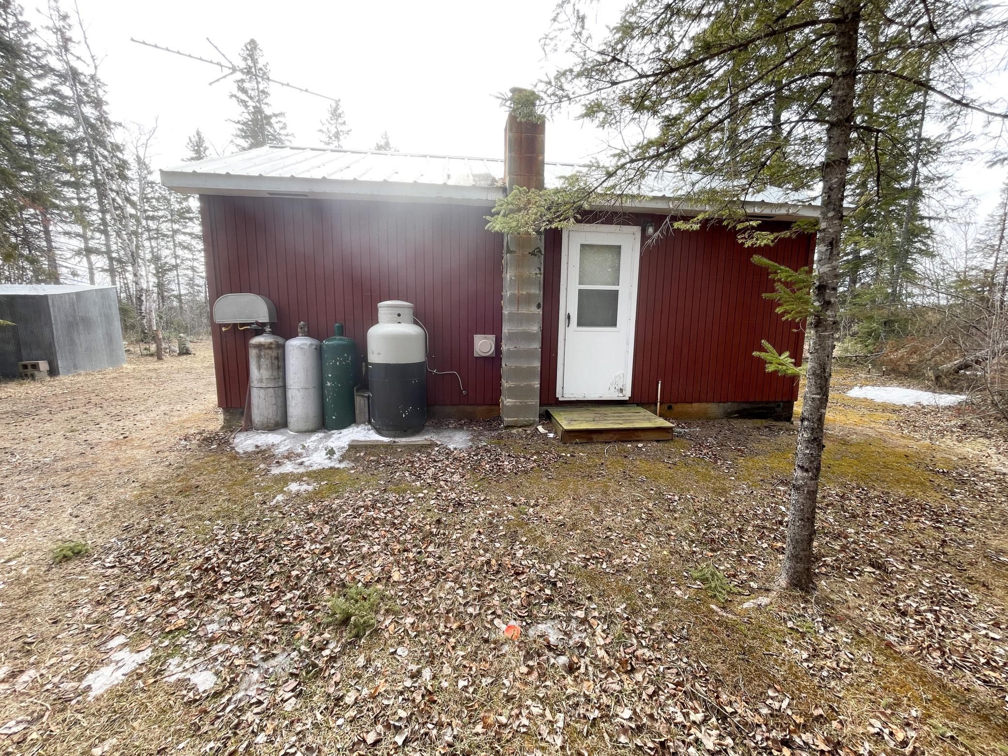 land for sale at 3228 County Road 1 SW in Baudette, MN (photo 35 of 67)