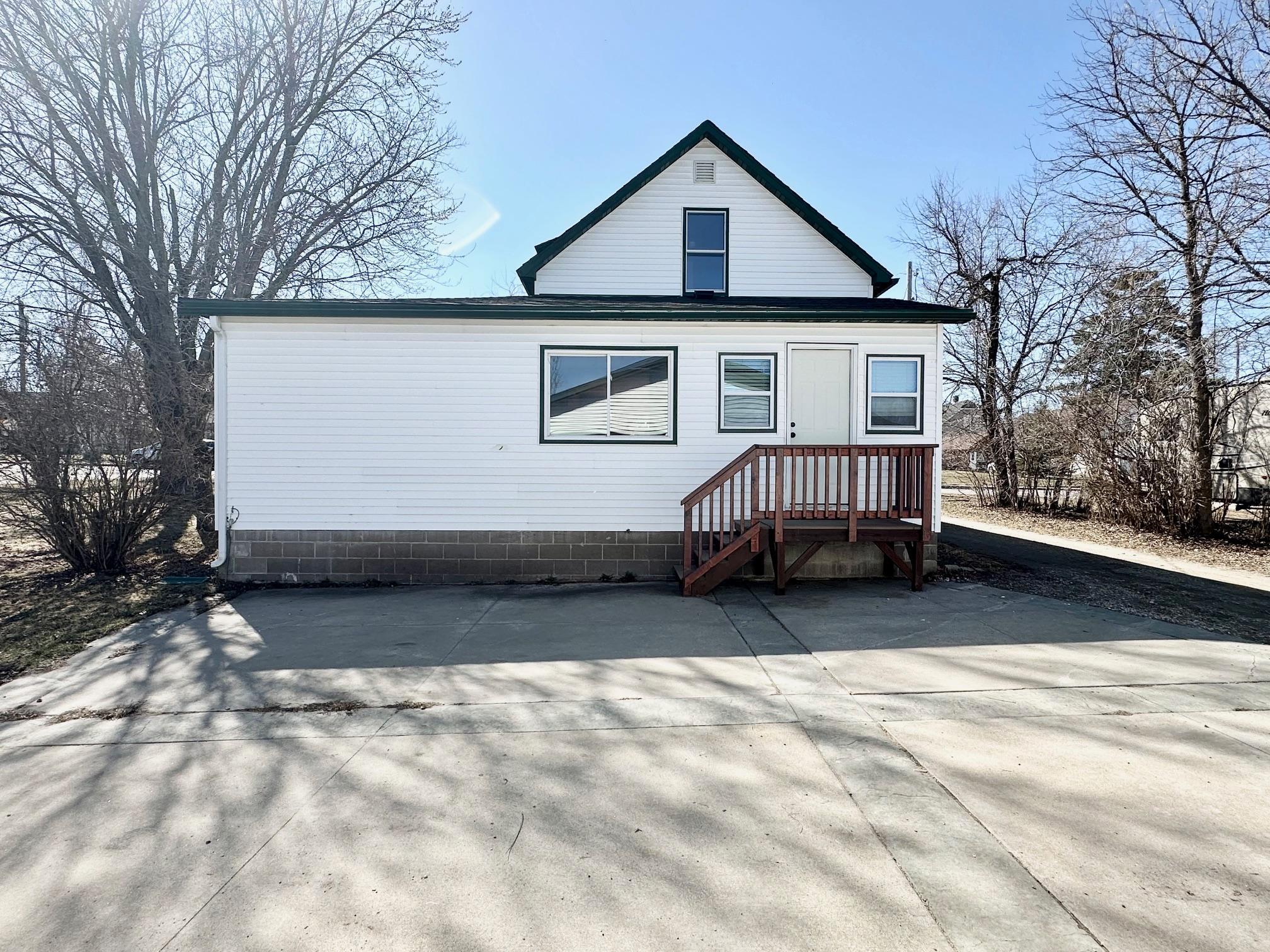406 1st Street NE, Deer River MN 56636 - Photo 3 of 24