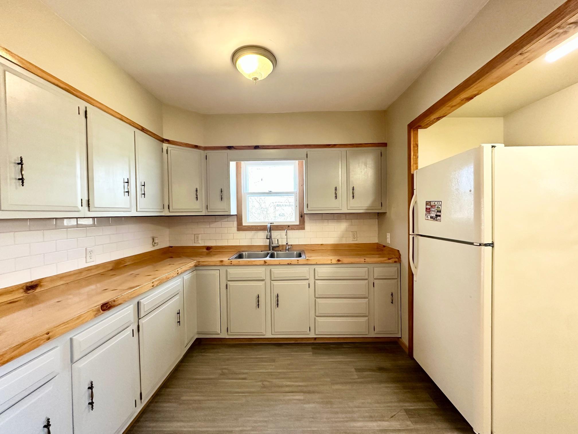 406 1st Street NE, Deer River MN 56636 - Photo 8 of 24