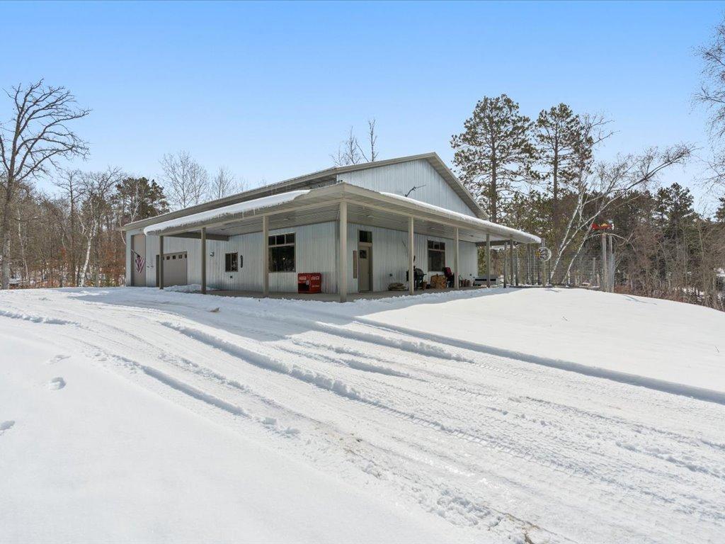 2017 single family home for sale at 26470 County 89 in Park Rapids, MN — 4 bed, 3 bath (photo 2 of 55)