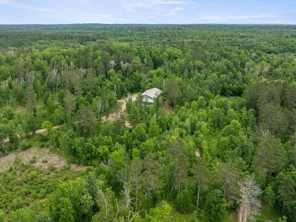 2017 single family home for sale at 26470 County 89 in Park Rapids, MN — 4 bed, 3 bath (photo 2 of 58)