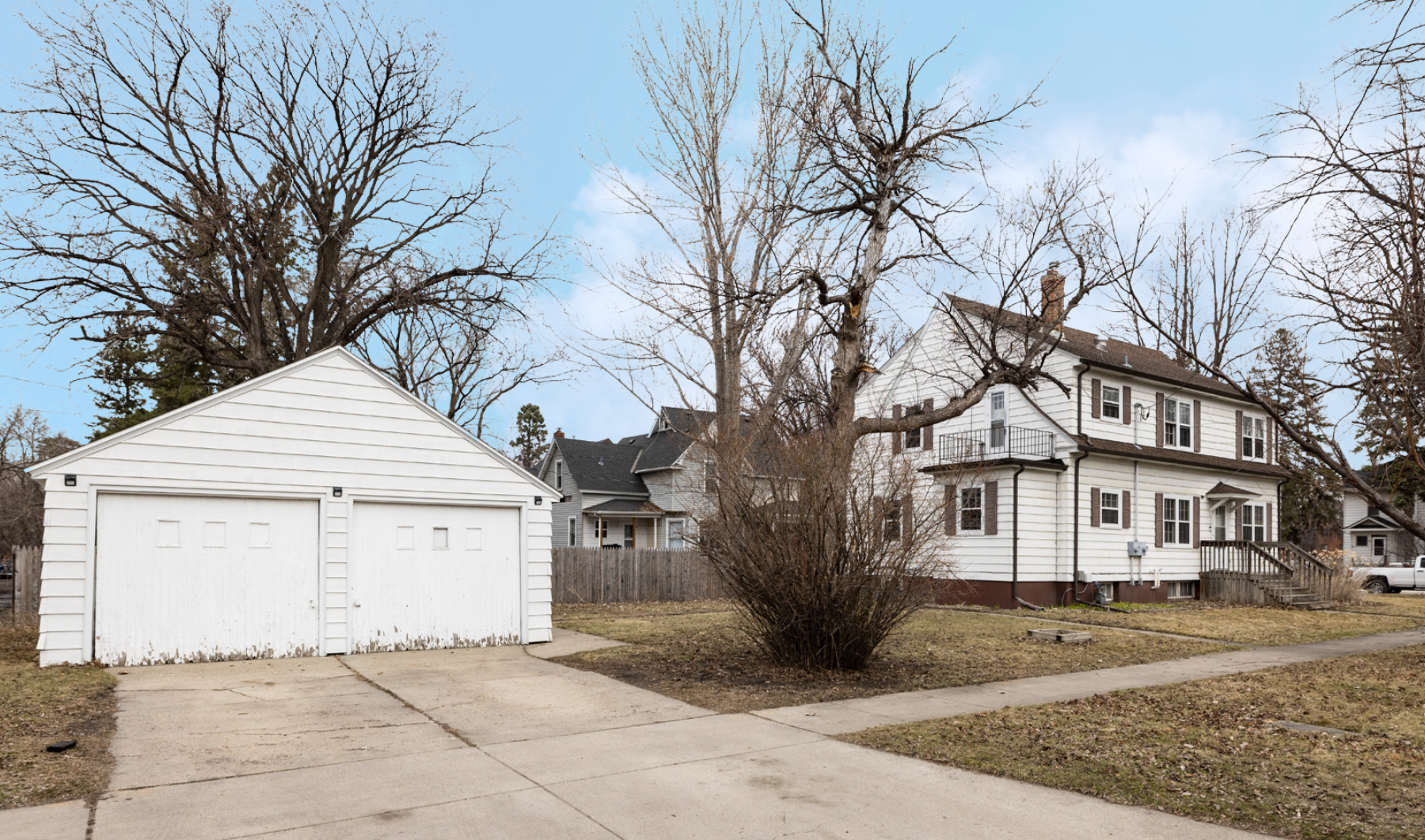 1940 single family home for sale at 623 6th Street S in Moorhead, MN — 6 bed, 3 bath (photo 3 of 53)