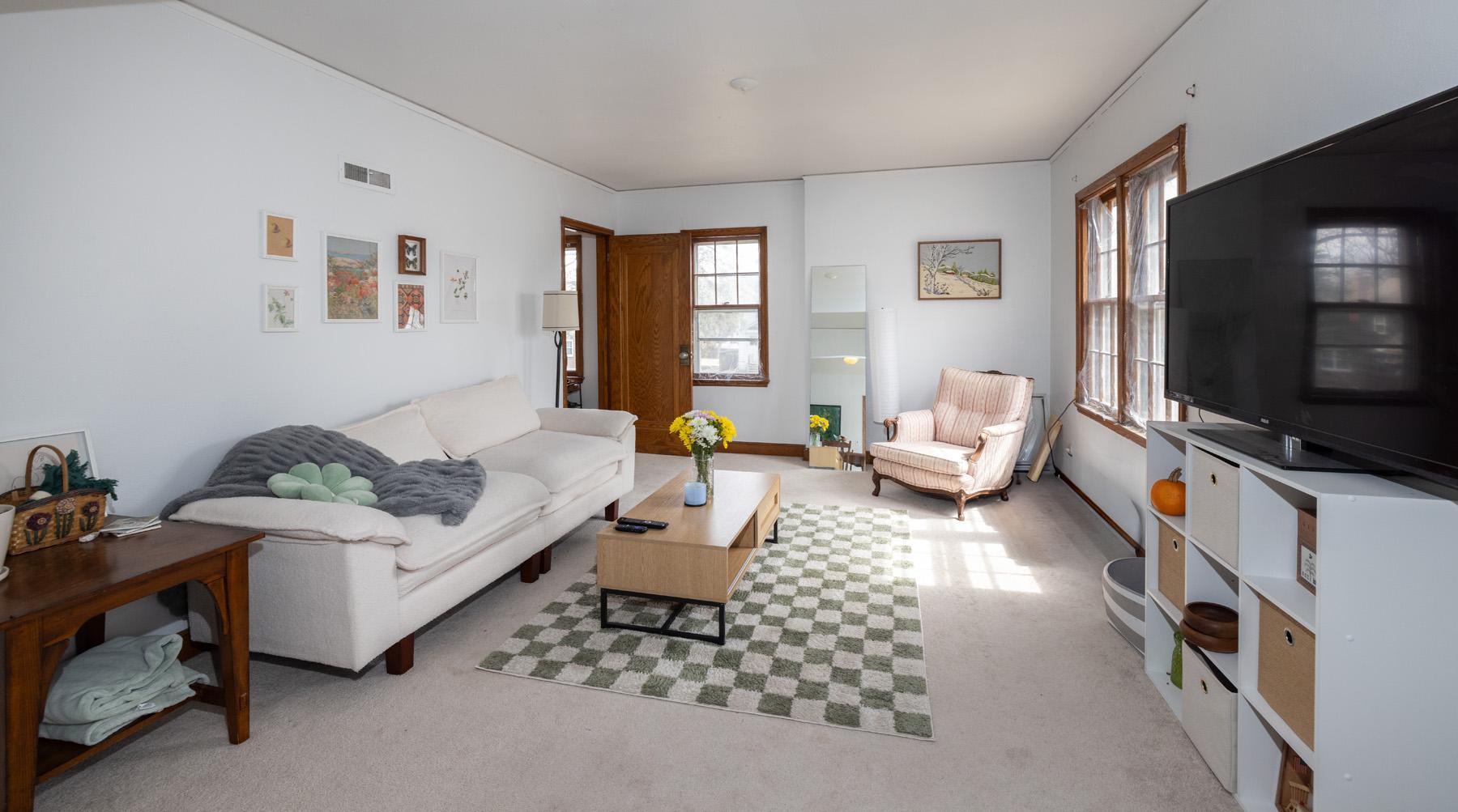 1940 single family home for sale at 623 6th Street S in Moorhead, MN — 6 bed, 3 bath (photo 31 of 53)