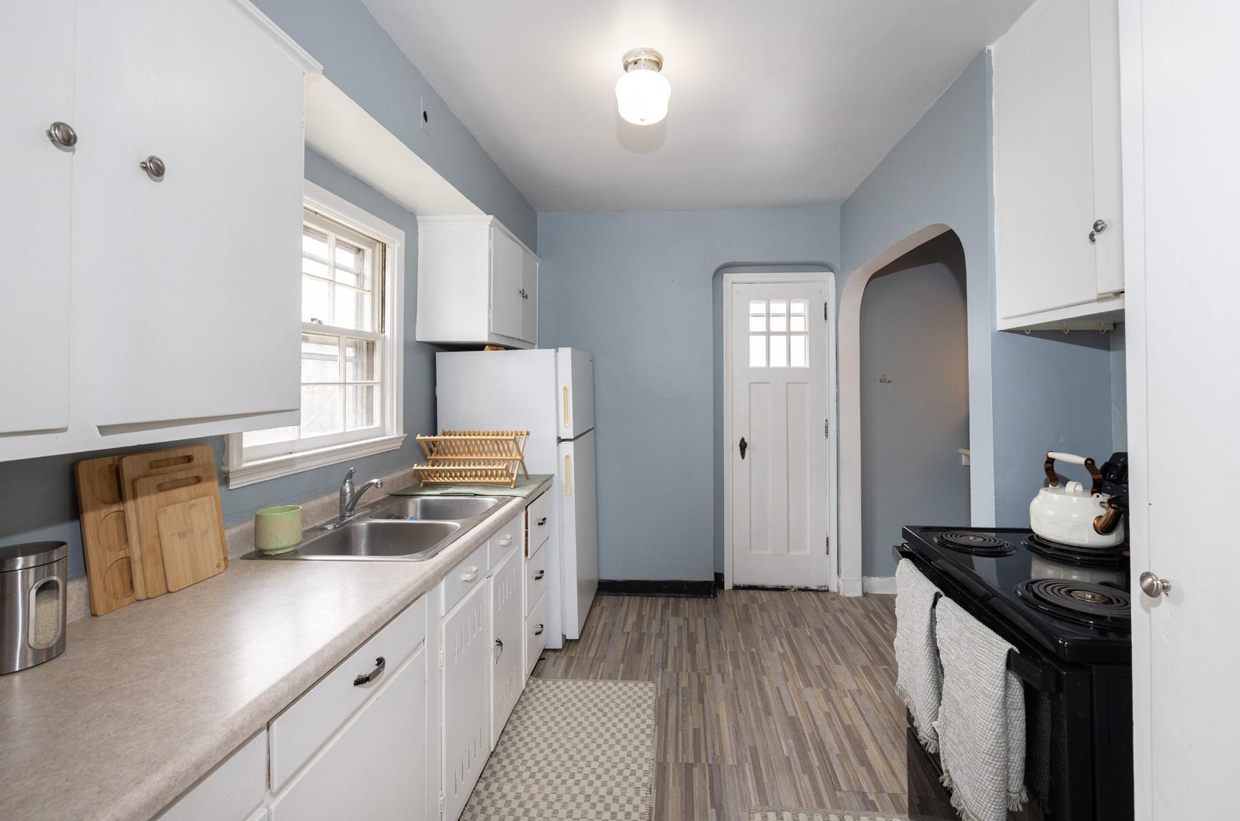 1940 single family home for sale at 623 6th Street S in Moorhead, MN — 6 bed, 3 bath (photo 36 of 53)