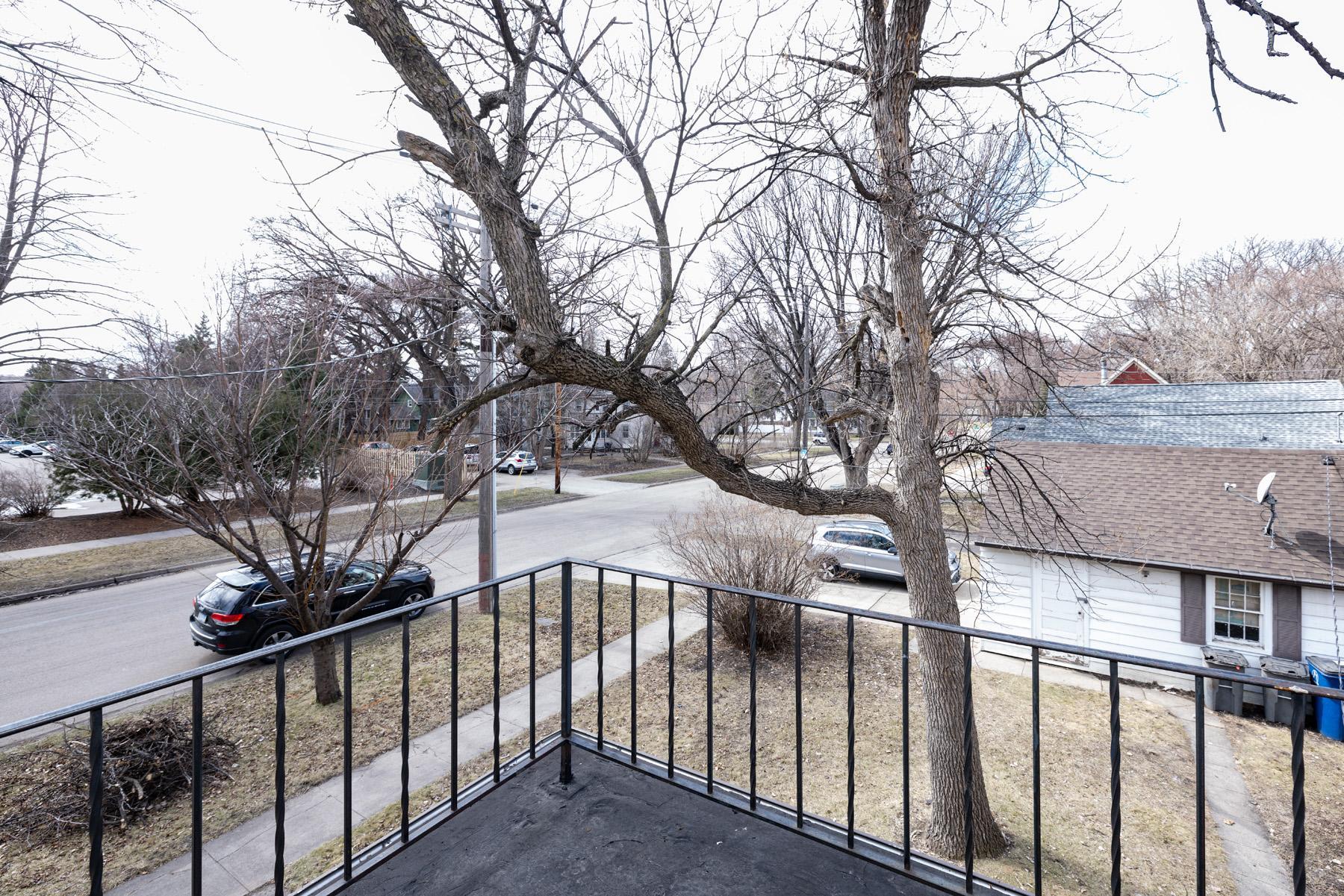 1940 single family home for sale at 623 6th Street S in Moorhead, MN — 6 bed, 3 bath (photo 40 of 53)