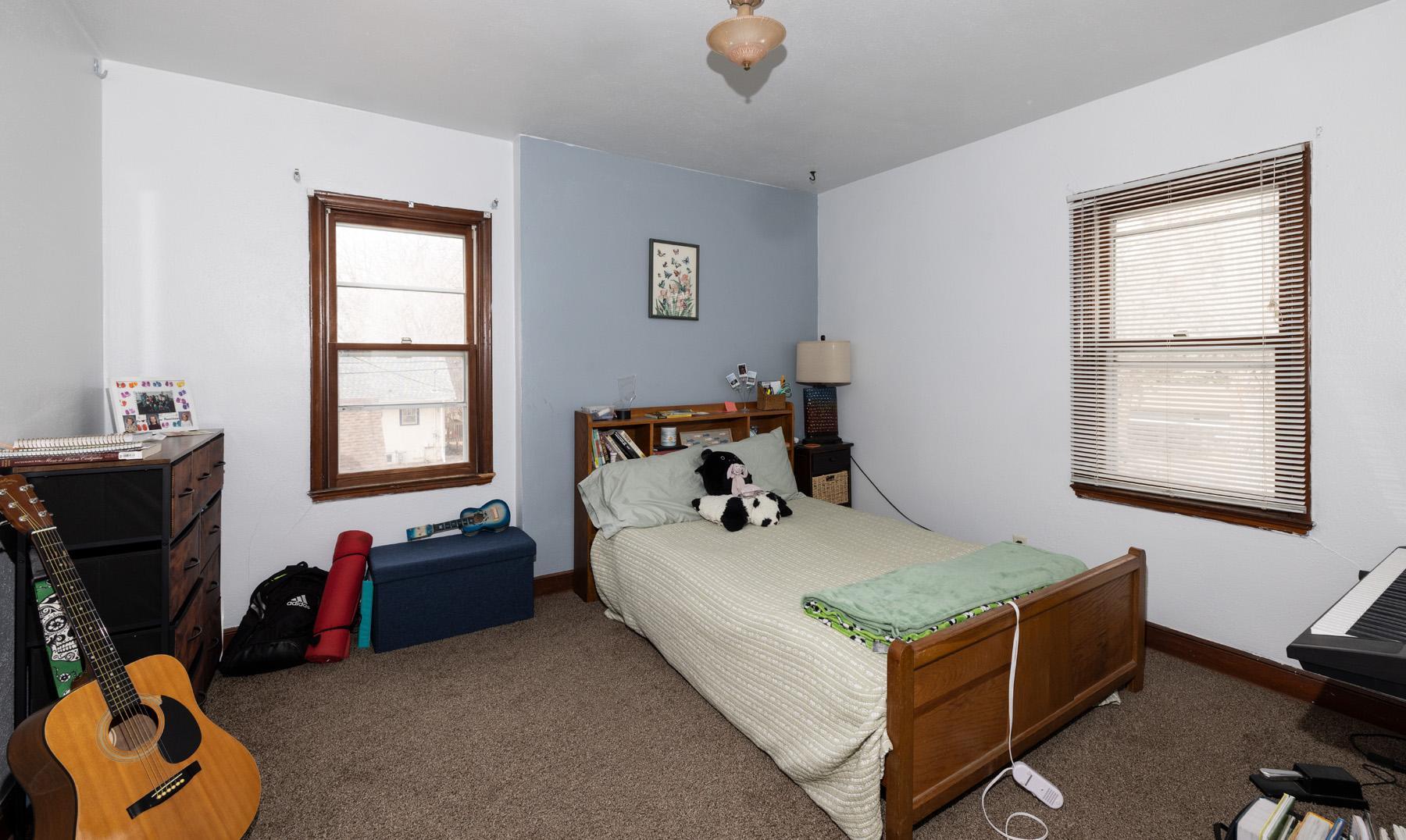 1940 single family home for sale at 623 6th Street S in Moorhead, MN — 6 bed, 3 bath (photo 46 of 53)