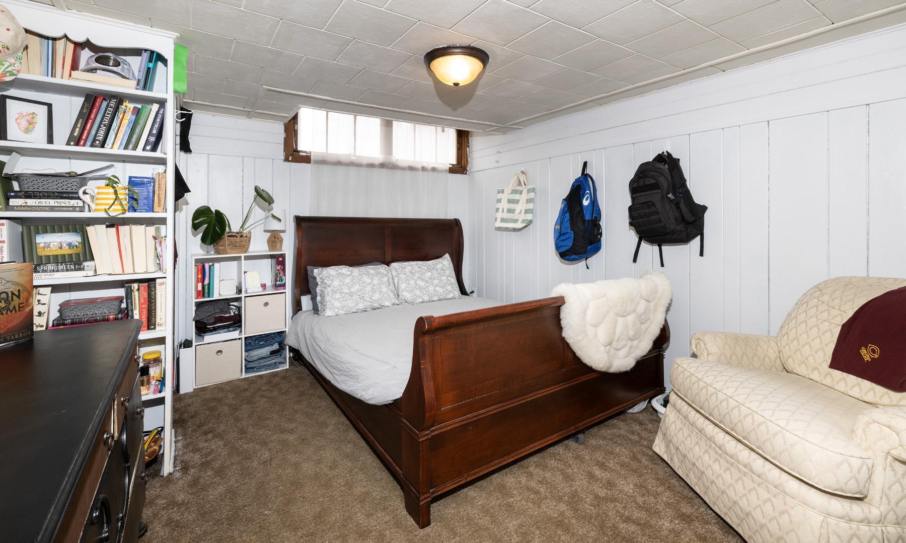 1940 single family home for sale at 623 6th Street S in Moorhead, MN — 6 bed, 3 bath (photo 49 of 53)