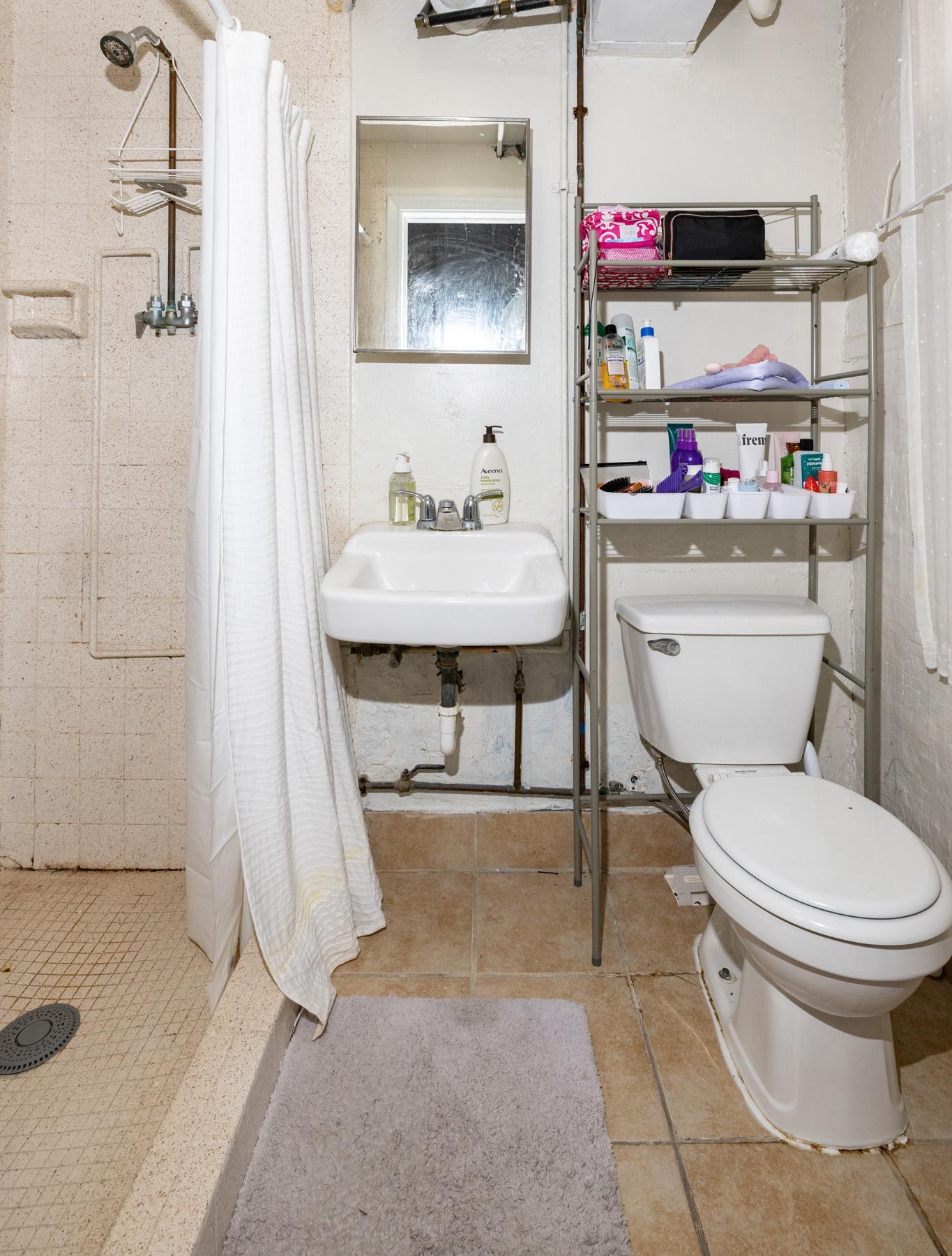 1940 single family home for sale at 623 6th Street S in Moorhead, MN — 6 bed, 3 bath (photo 51 of 53)
