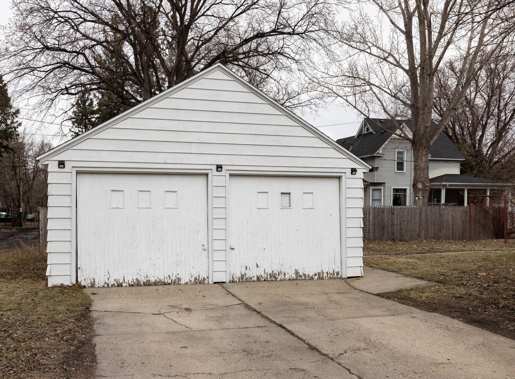 1940 single family home for sale at 623 6th Street S in Moorhead, MN — 6 bed, 3 bath (photo 10 of 53)