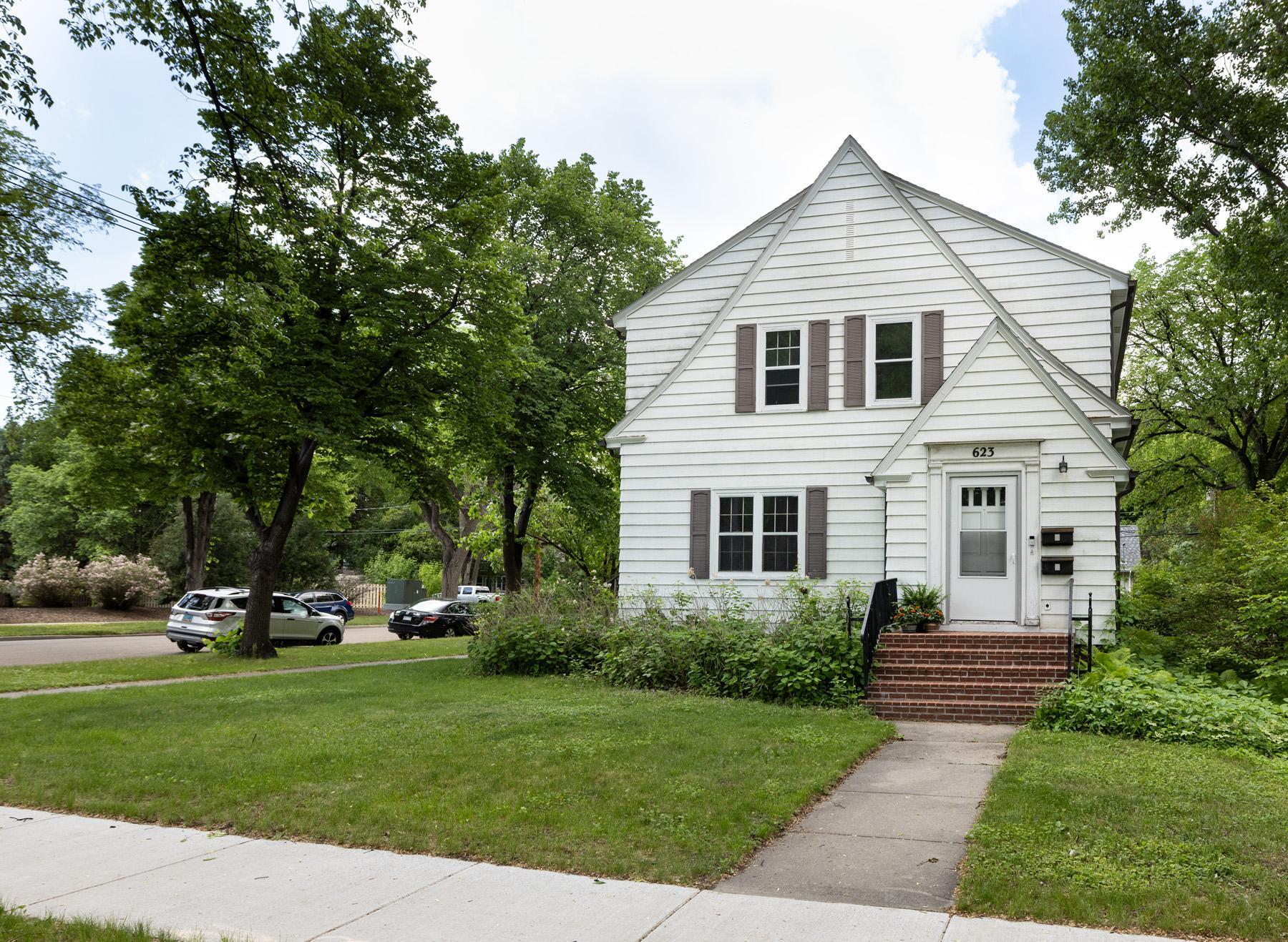 1940 single family home for sale at 623 6th Street S in Moorhead, MN — 6 bed, 3 bath (photo 49 of 58)