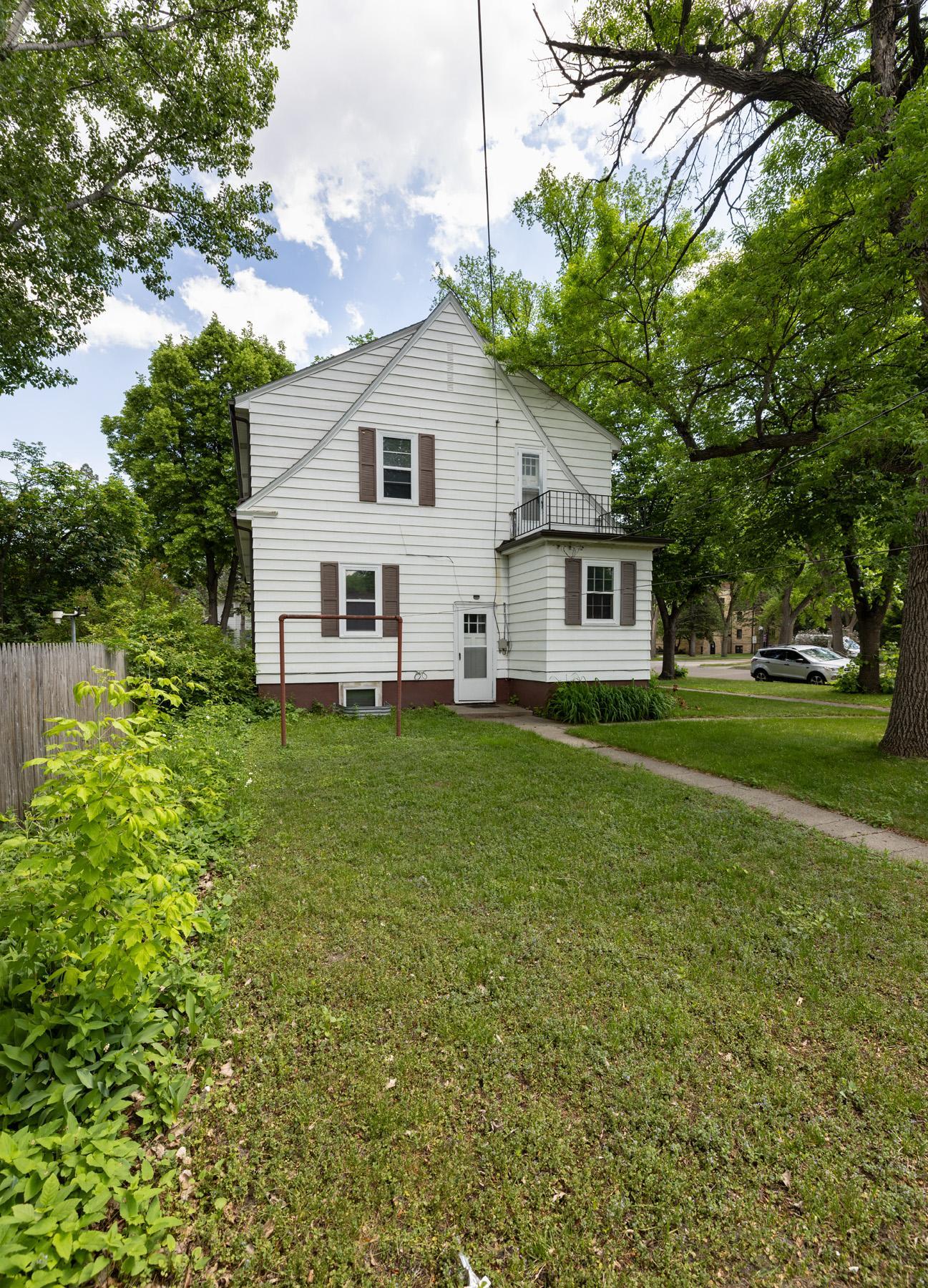 1940 single family home for sale at 623 6th Street S in Moorhead, MN — 6 bed, 3 bath (photo 55 of 58)