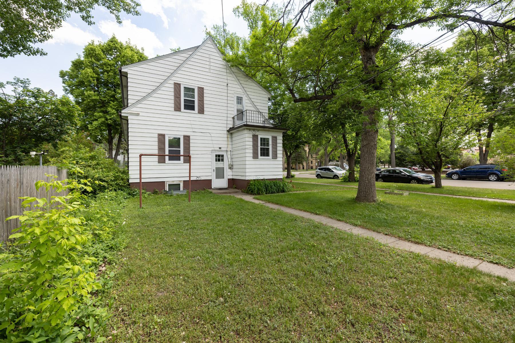 1940 single family home for sale at 623 6th Street S in Moorhead, MN — 6 bed, 3 bath (photo 56 of 58)