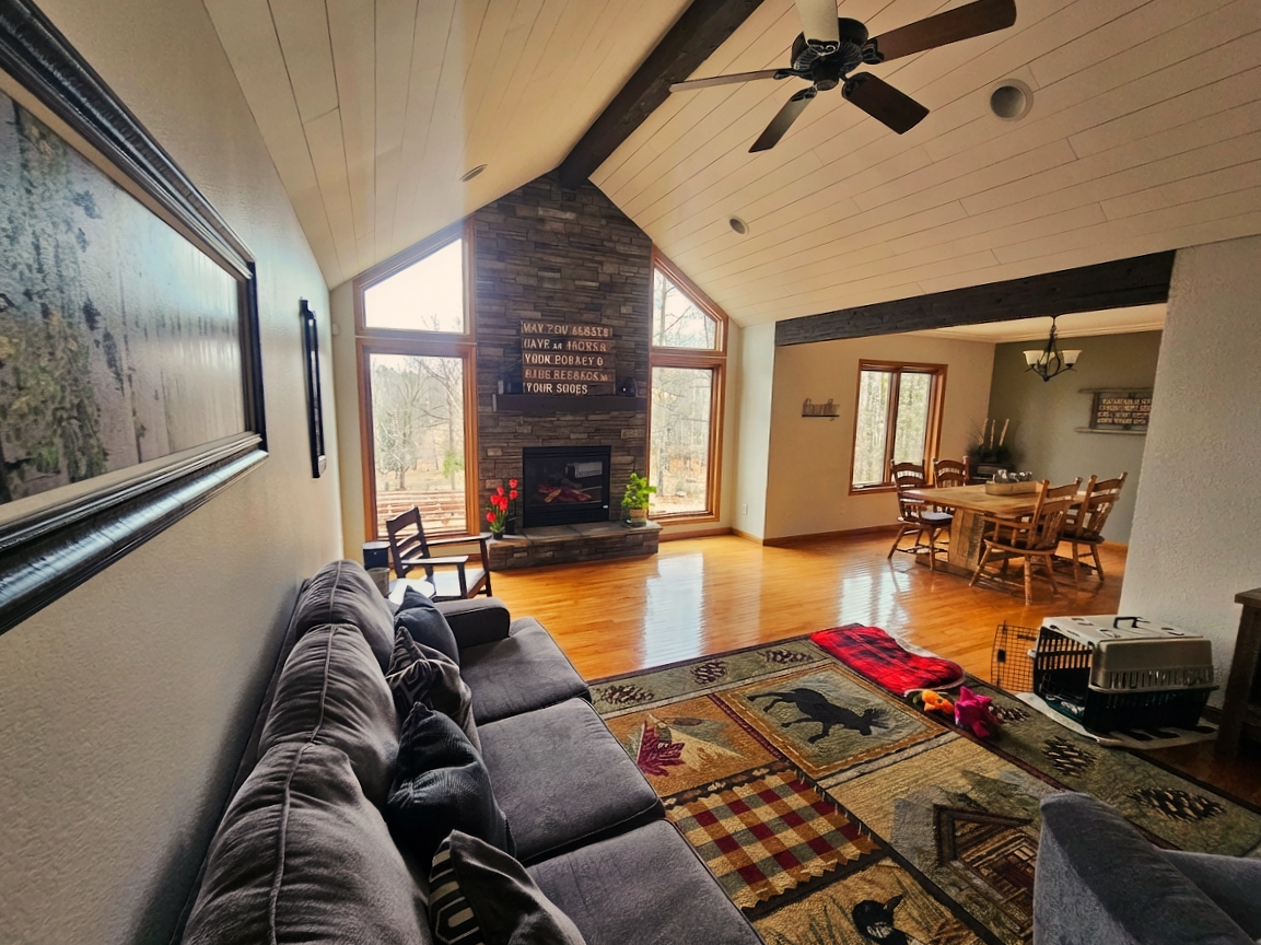 1998 single family home for sale at 40776 Mary Lake Road in Emily, MN — 5 bed, 3 bath (photo 7 of 35)