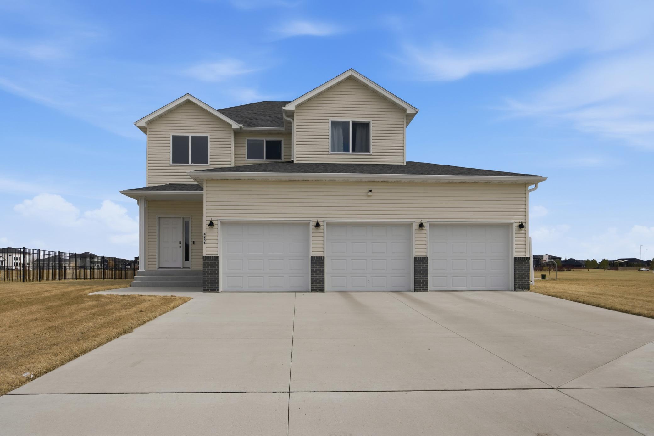 4756 34th Street S, Fargo ND 58104 - Photo 4 of 40