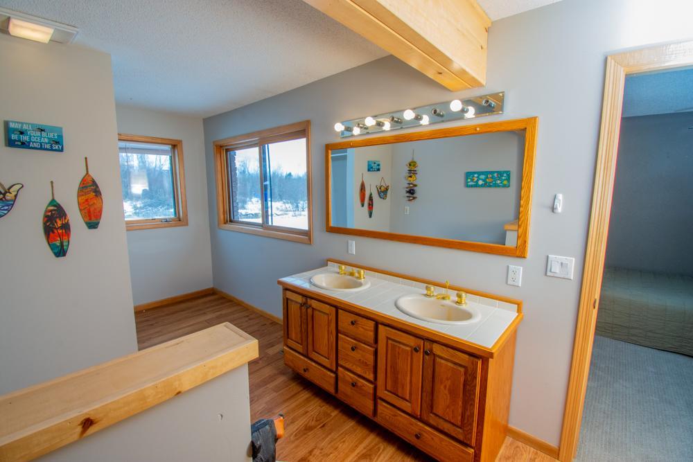 1980 single family home for sale at 8012 N Grace Lake Road SE in Bemidji, MN — 2 bed, 3 bath (photo 22 of 44)