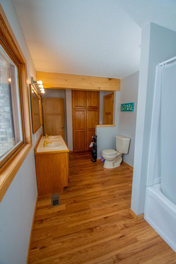 1980 single family home for sale at 8012 N Grace Lake Road SE in Bemidji, MN — 2 bed, 3 bath (photo 23 of 44)