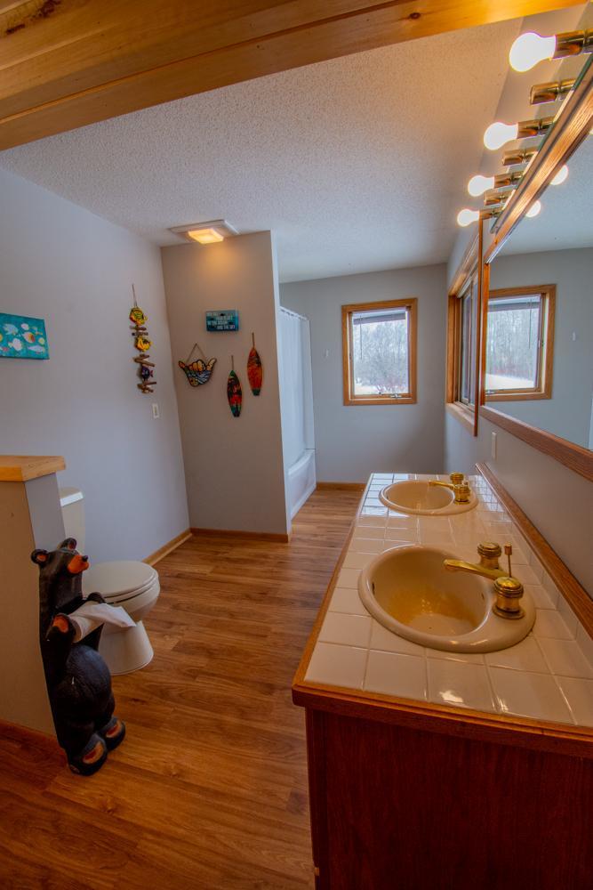 1980 single family home for sale at 8012 N Grace Lake Road SE in Bemidji, MN — 2 bed, 3 bath (photo 24 of 44)