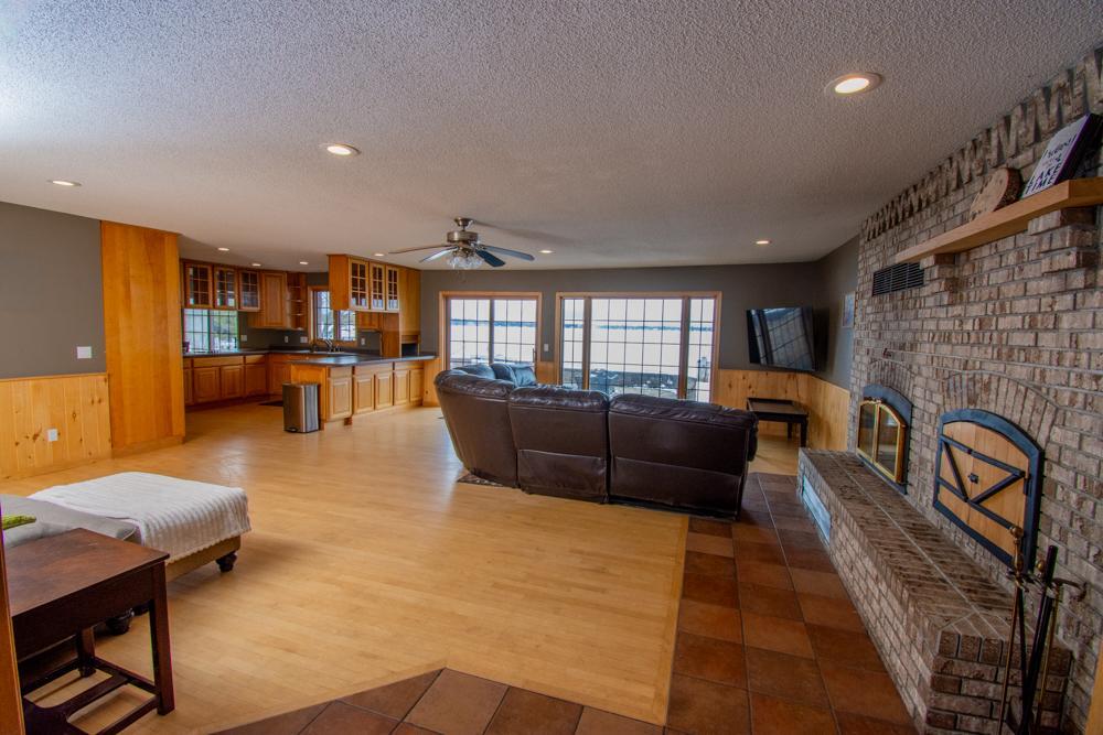1980 single family home for sale at 8012 N Grace Lake Road SE in Bemidji, MN — 2 bed, 3 bath (photo 4 of 44)