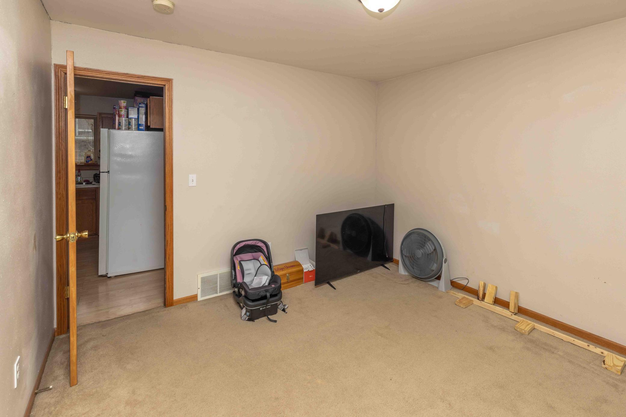 525 Bluff Street, Enderlin ND 58027 - Photo 14 of 40