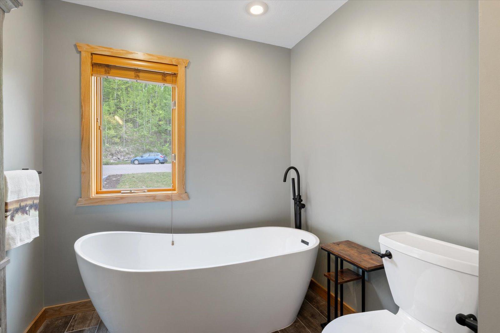2003 single family home for sale at 116 Eagle Pointe Road in Coleraine, MN — 4 bed, 3 bath (photo 29 of 62)
