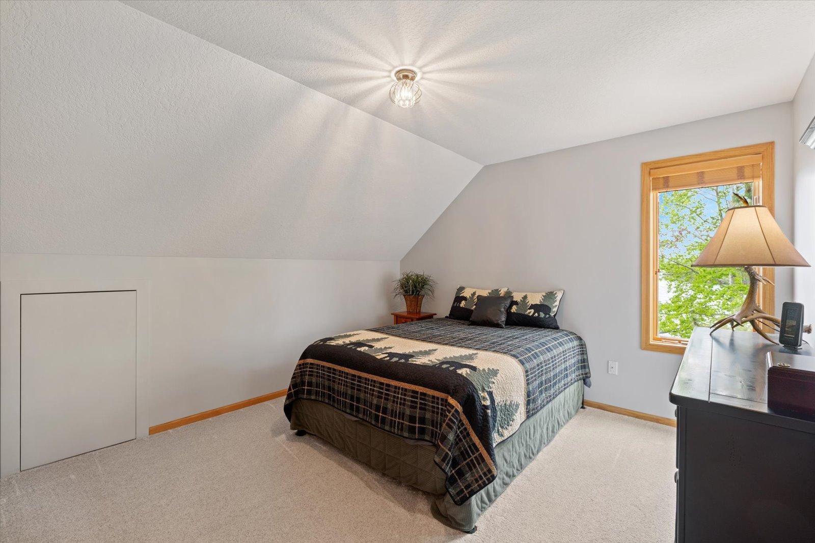 2003 single family home for sale at 116 Eagle Pointe Road in Coleraine, MN — 4 bed, 3 bath (photo 34 of 62)