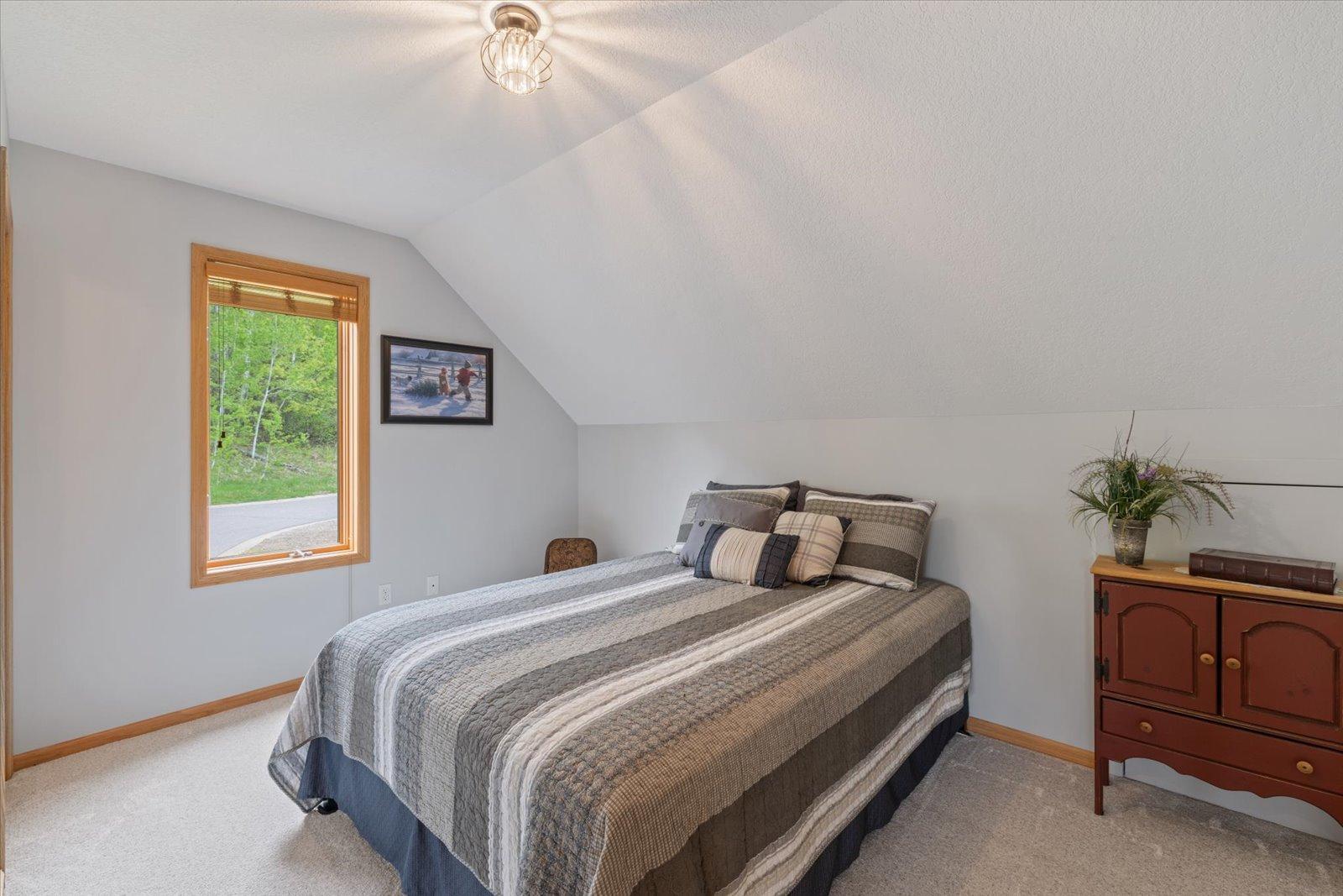 2003 single family home for sale at 116 Eagle Pointe Road in Coleraine, MN — 4 bed, 3 bath (photo 38 of 62)