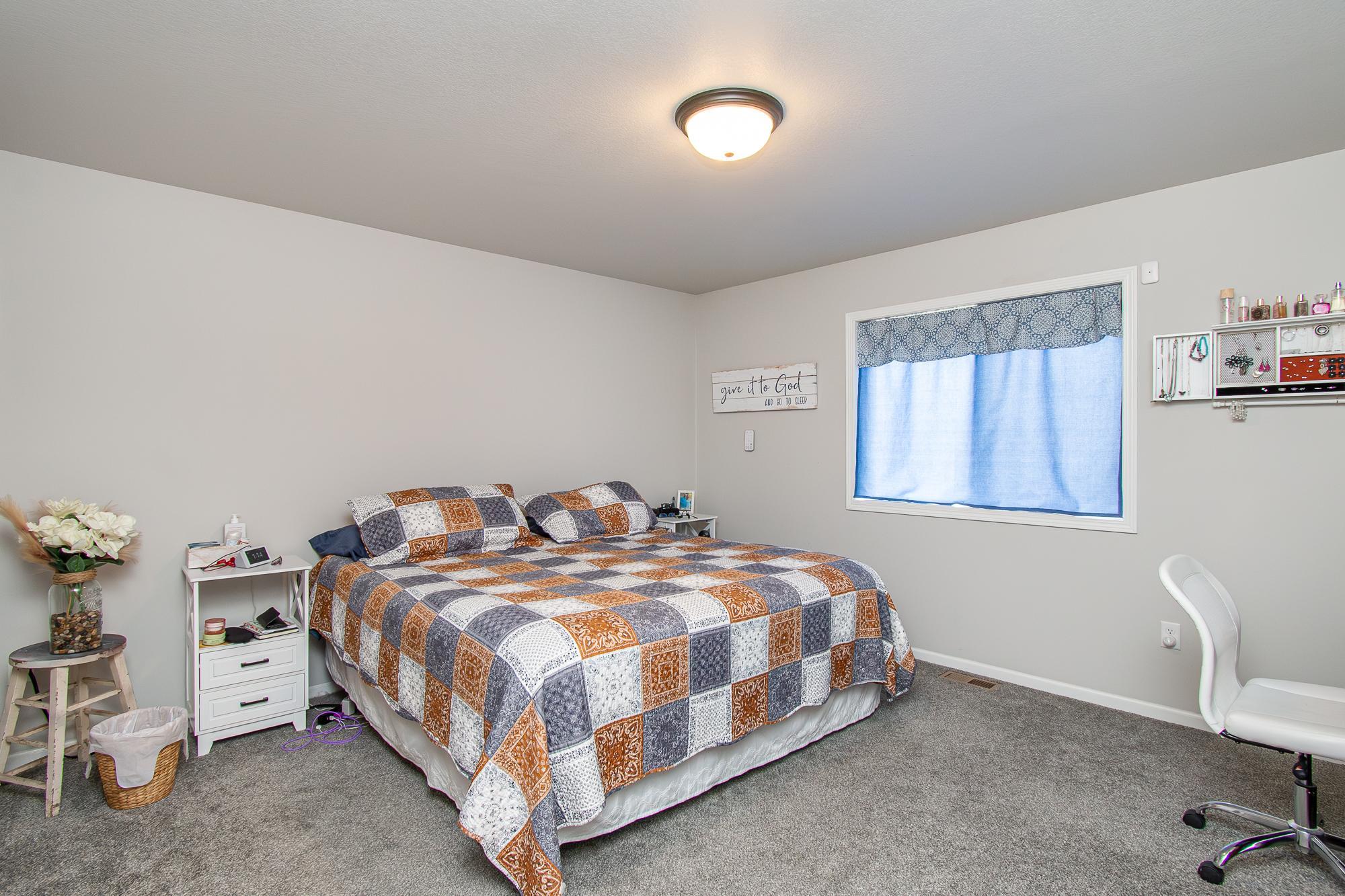 2021 single family home for sale at 6012 Kodiak Lane in Horace, ND — 4 bed, 3 bath (photo 14 of 44)