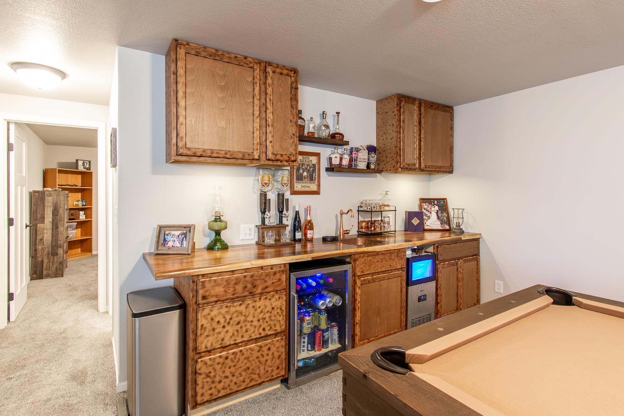 2021 single family home for sale at 6012 Kodiak Lane in Horace, ND — 4 bed, 3 bath (photo 27 of 44)