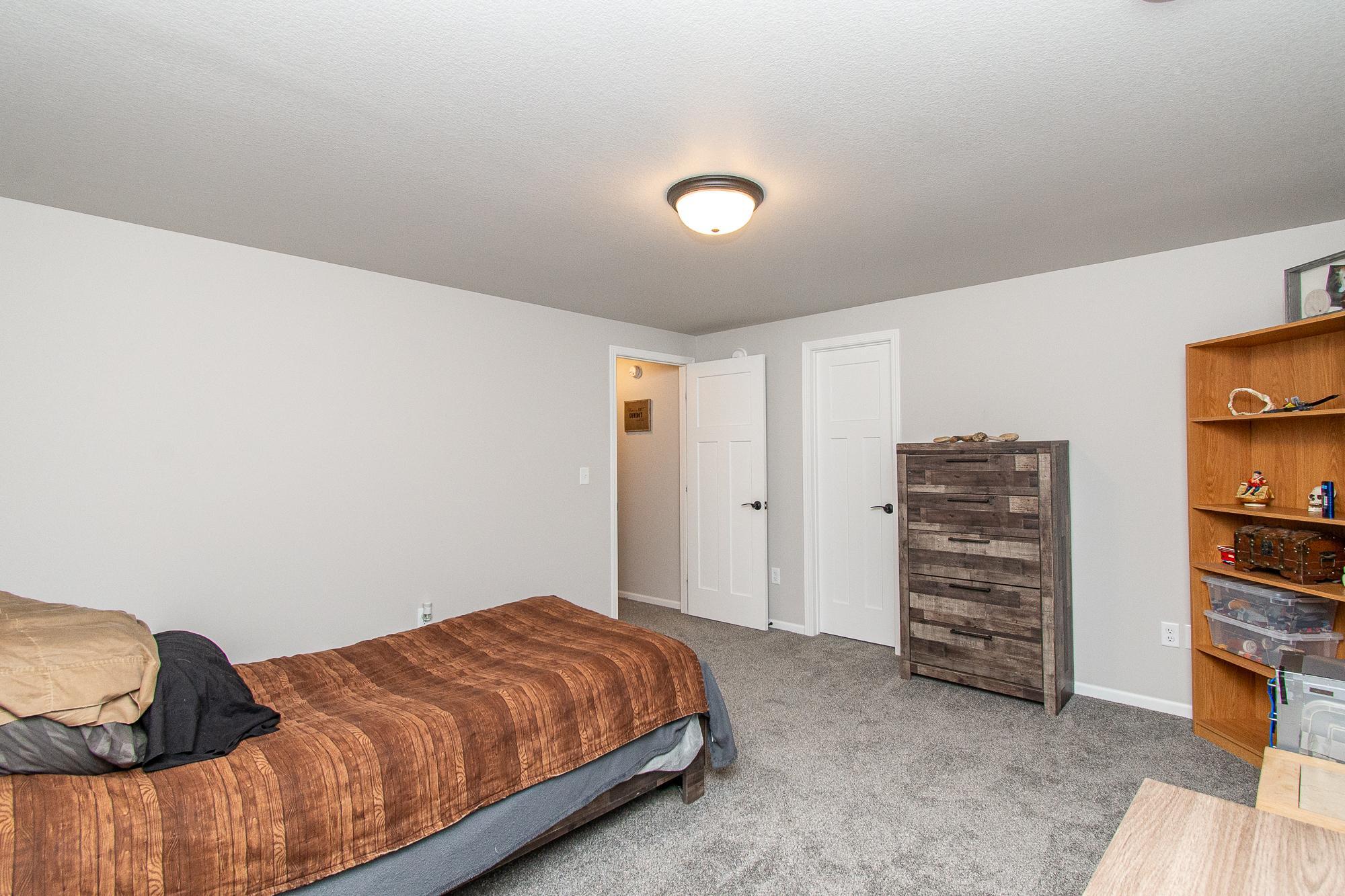 2021 single family home for sale at 6012 Kodiak Lane in Horace, ND — 4 bed, 3 bath (photo 30 of 44)