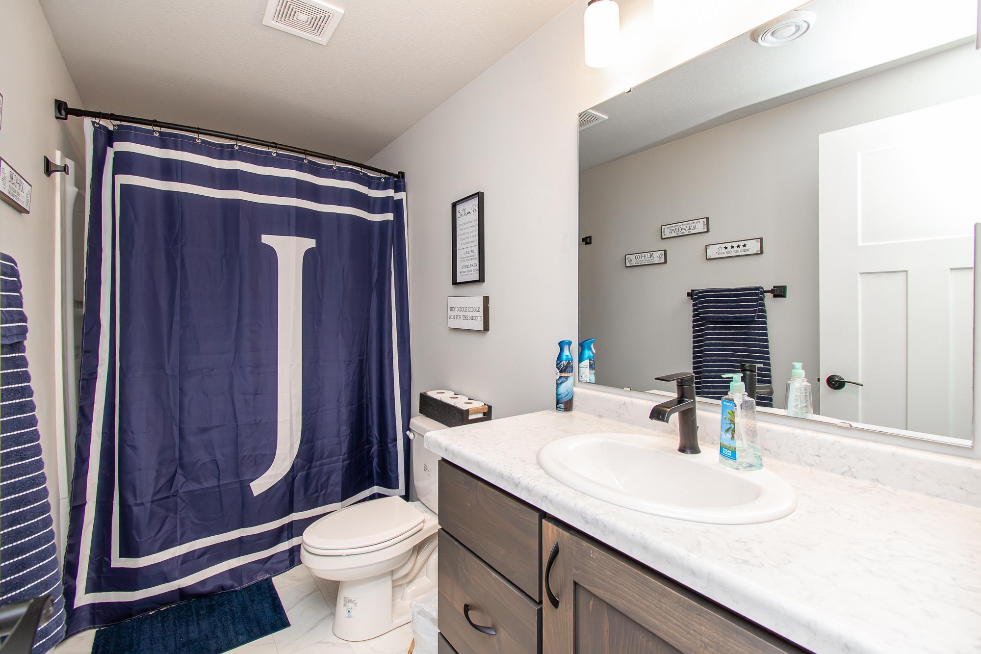 2021 single family home for sale at 6012 Kodiak Lane in Horace, ND — 4 bed, 3 bath (photo 35 of 44)