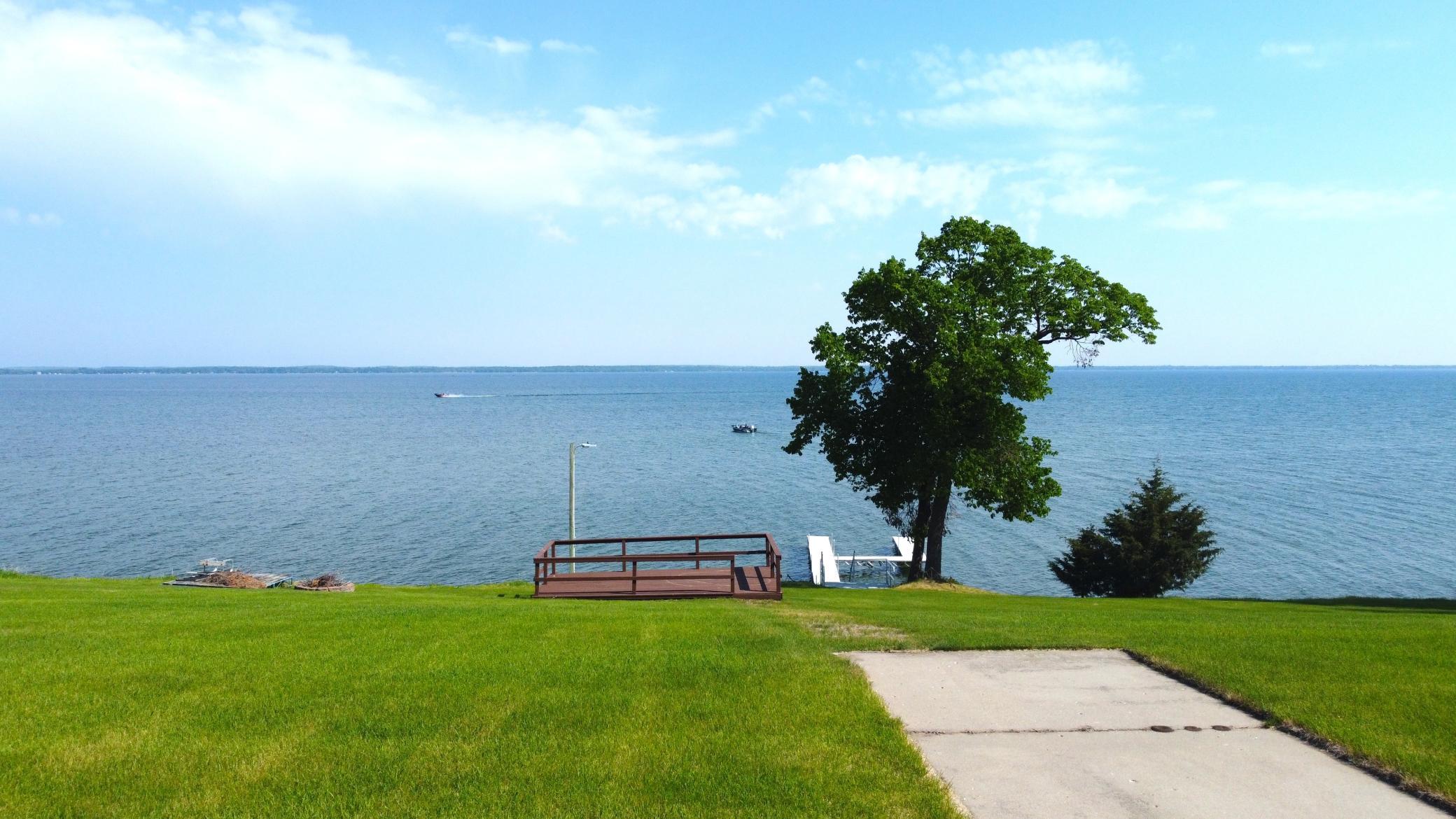 1993 condo for sale at 29464 422nd Avenue in Battle Lake, MN — 3 bed, 4 bath (photo 12 of 40)
