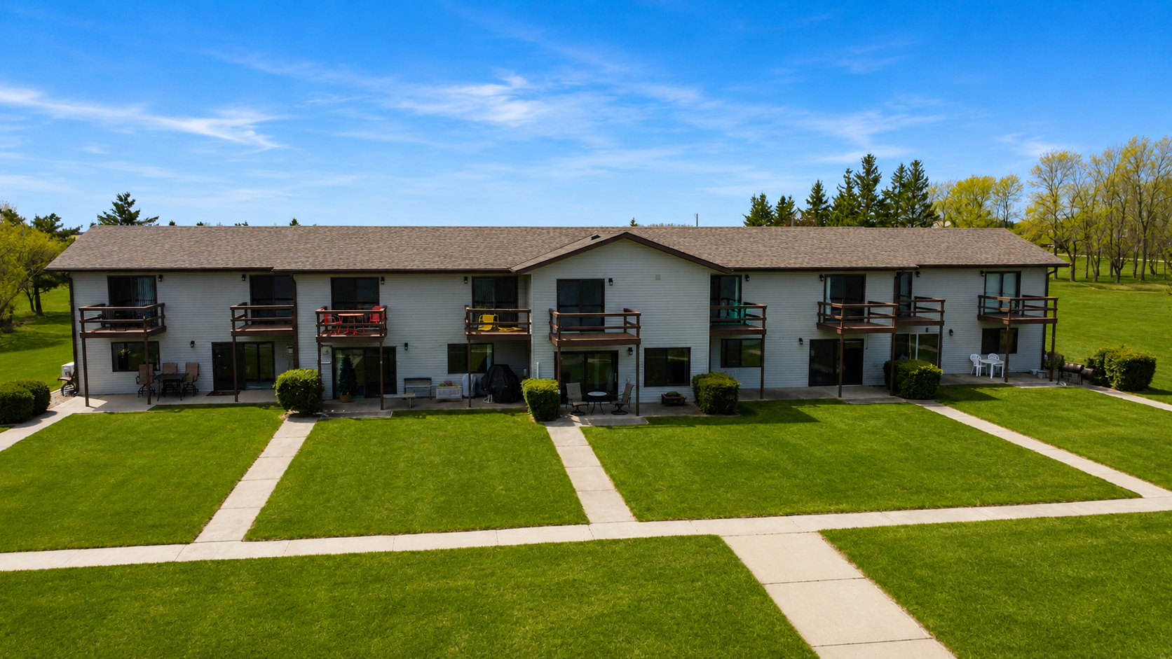 1993 condo for sale at 29464 422nd Avenue in Battle Lake, MN — 3 bed, 4 bath (photo 3 of 40)