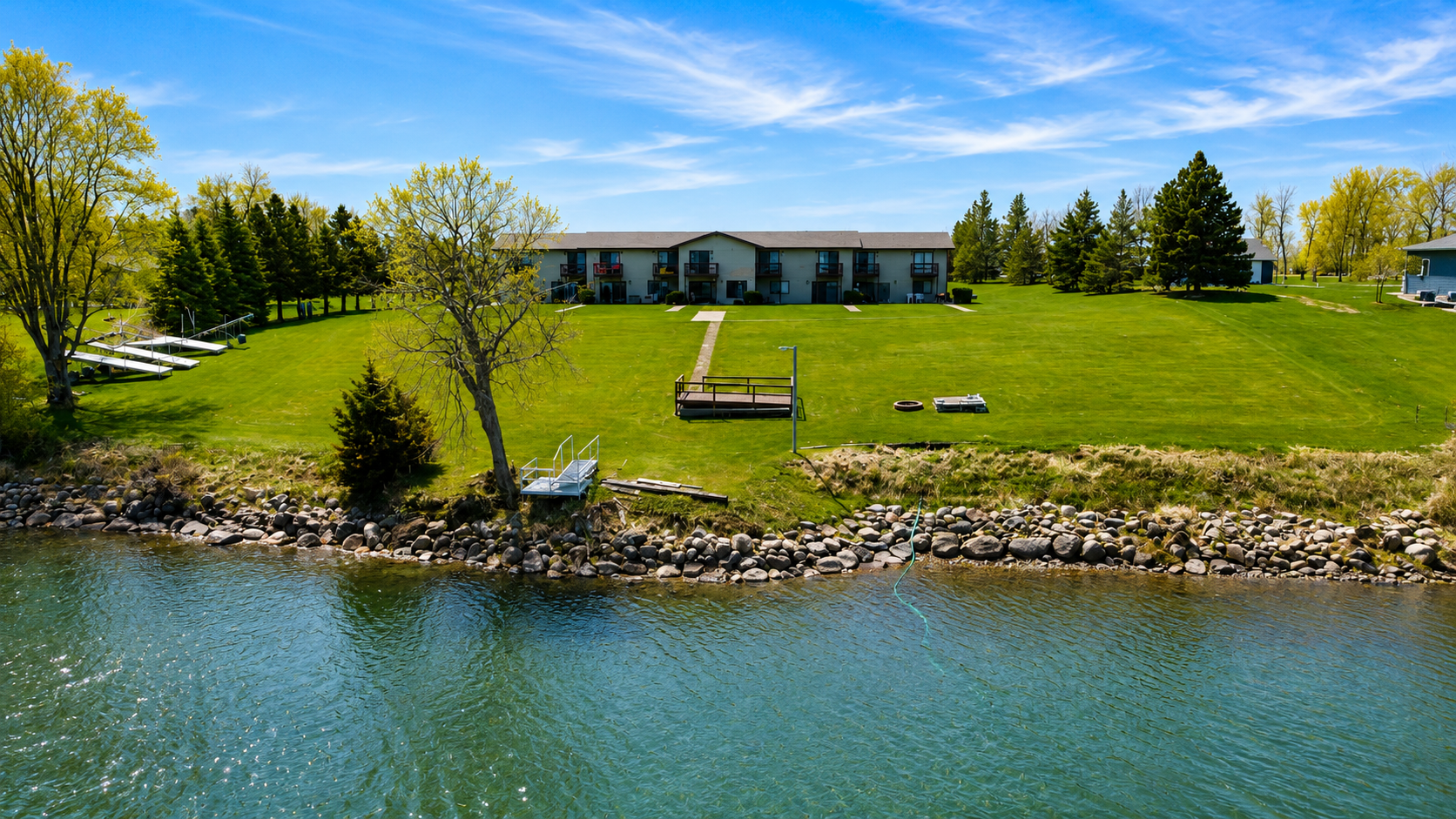 1993 condo for sale at 29464 422nd Avenue in Battle Lake, MN — 3 bed, 4 bath (photo 4 of 40)