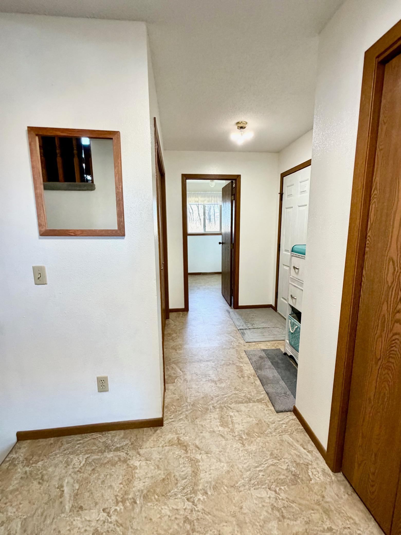 1983 single family home for sale at 4703 210th Street in Lake Bronson, MN — 3 bed, 2 bath (photo 14 of 30)