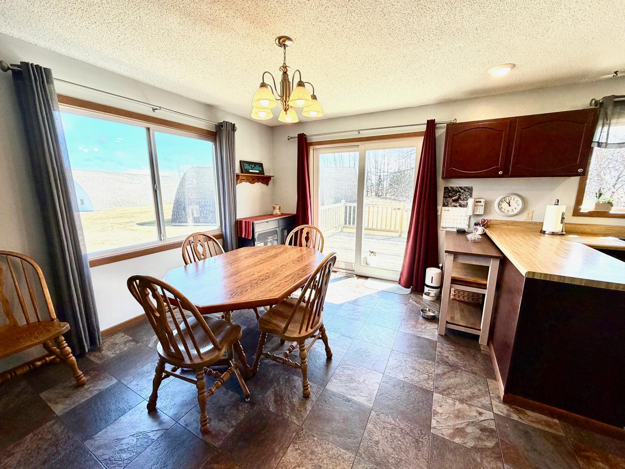 1983 single family home for sale at 4703 210th Street in Lake Bronson, MN — 3 bed, 2 bath (photo 17 of 30)