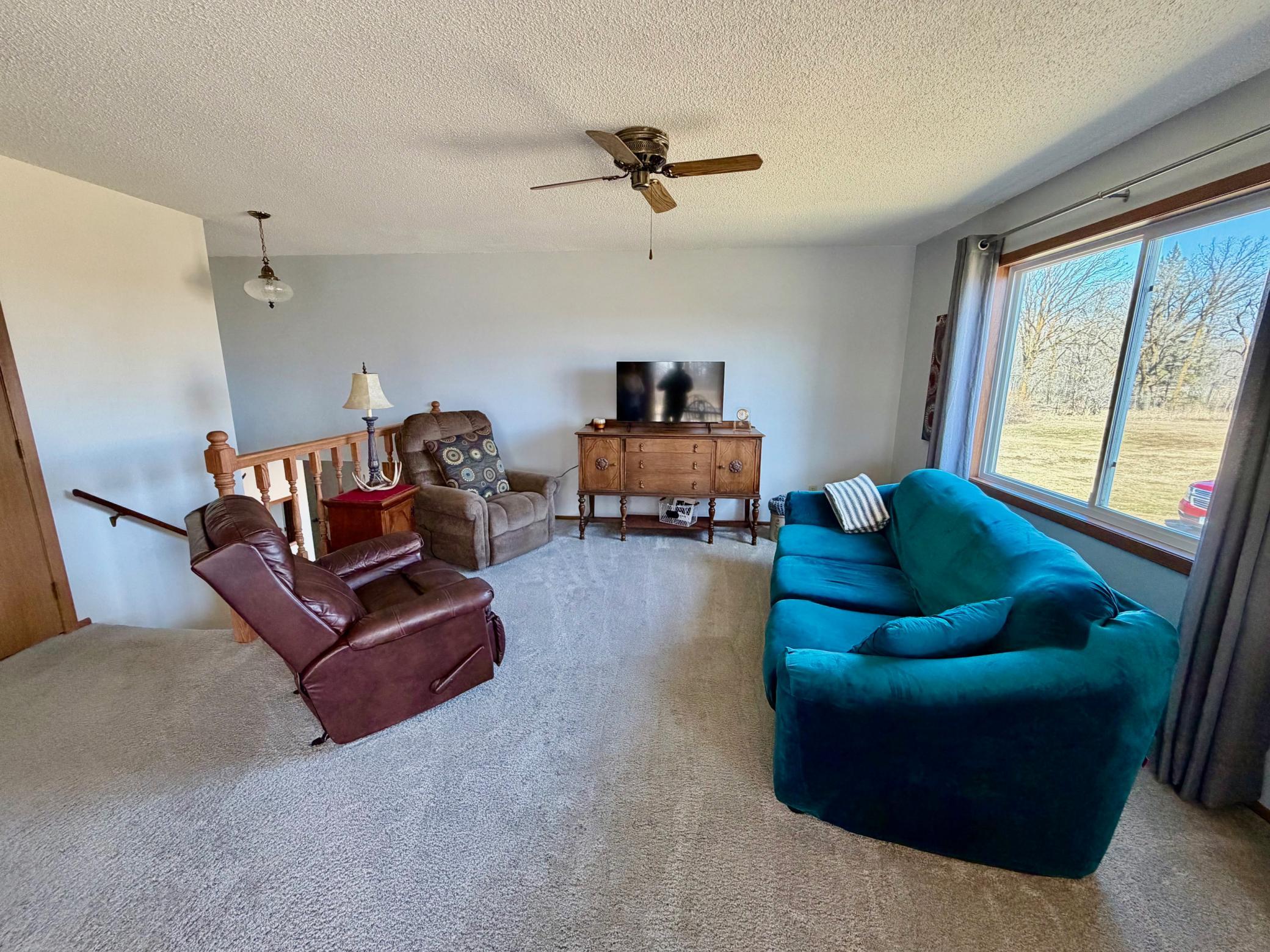 1983 single family home for sale at 4703 210th Street in Lake Bronson, MN — 3 bed, 2 bath (photo 18 of 30)