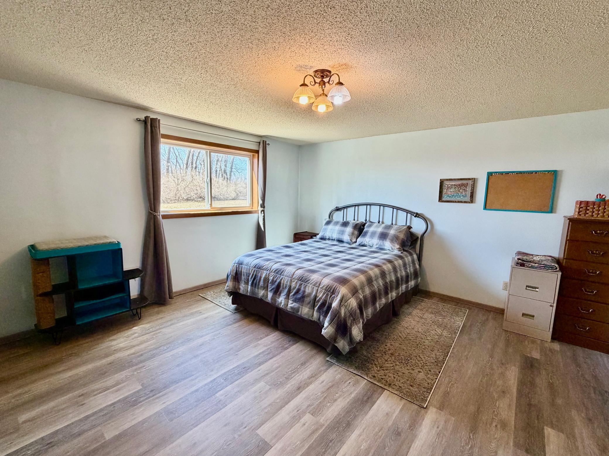 1983 single family home for sale at 4703 210th Street in Lake Bronson, MN — 3 bed, 2 bath (photo 24 of 30)