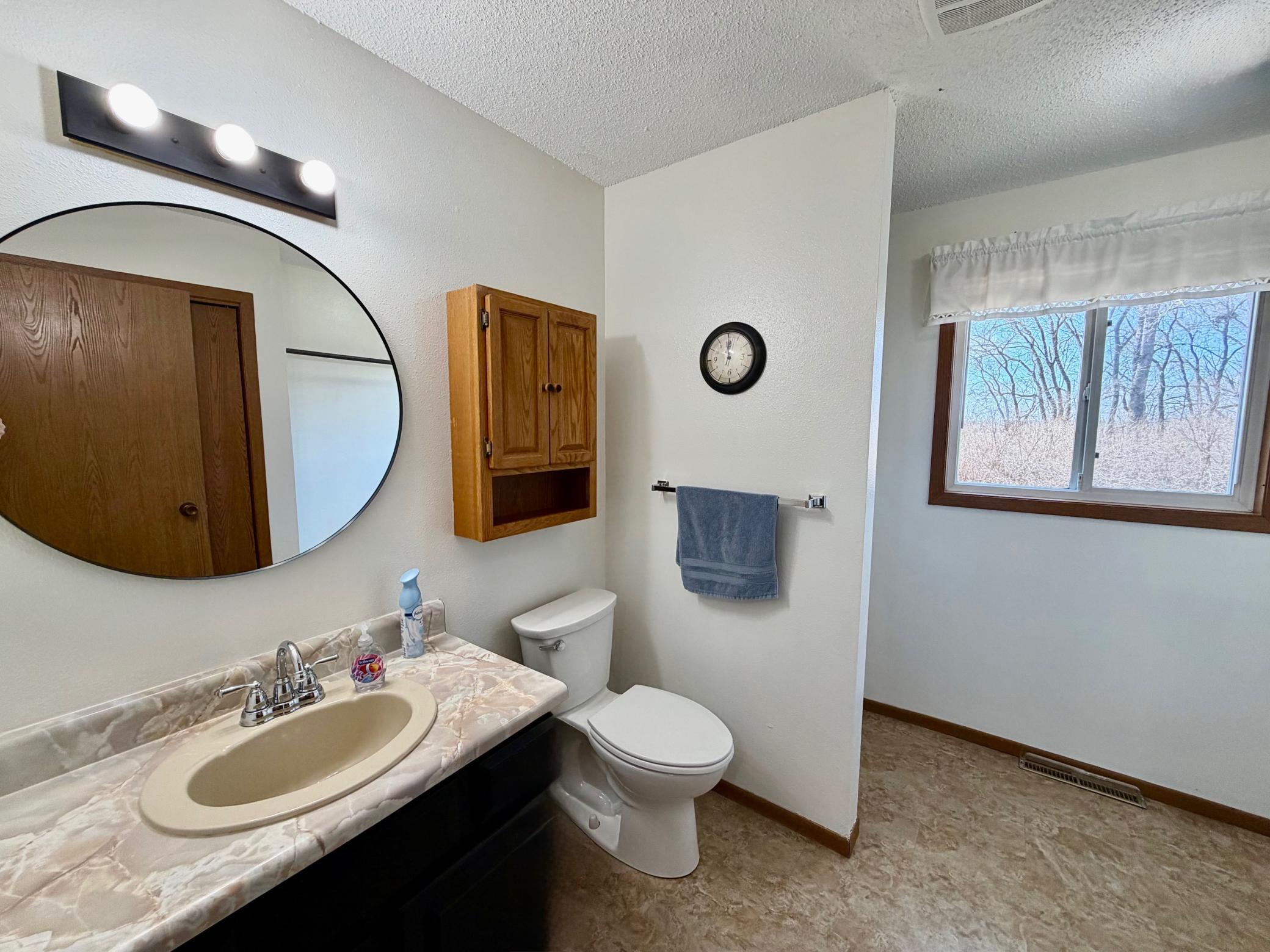1983 single family home for sale at 4703 210th Street in Lake Bronson, MN — 3 bed, 2 bath (photo 26 of 30)