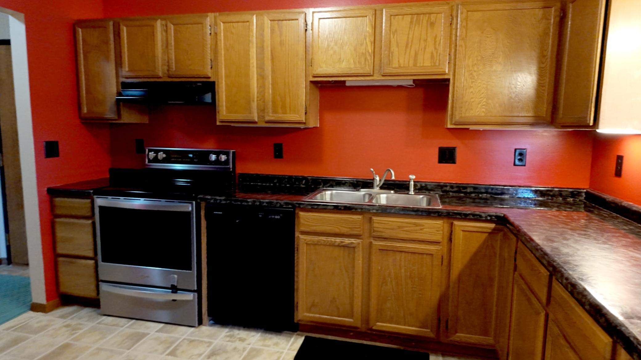 2550 18th Street S, Unit 201, Fargo ND 58103 - Photo 9 of 18