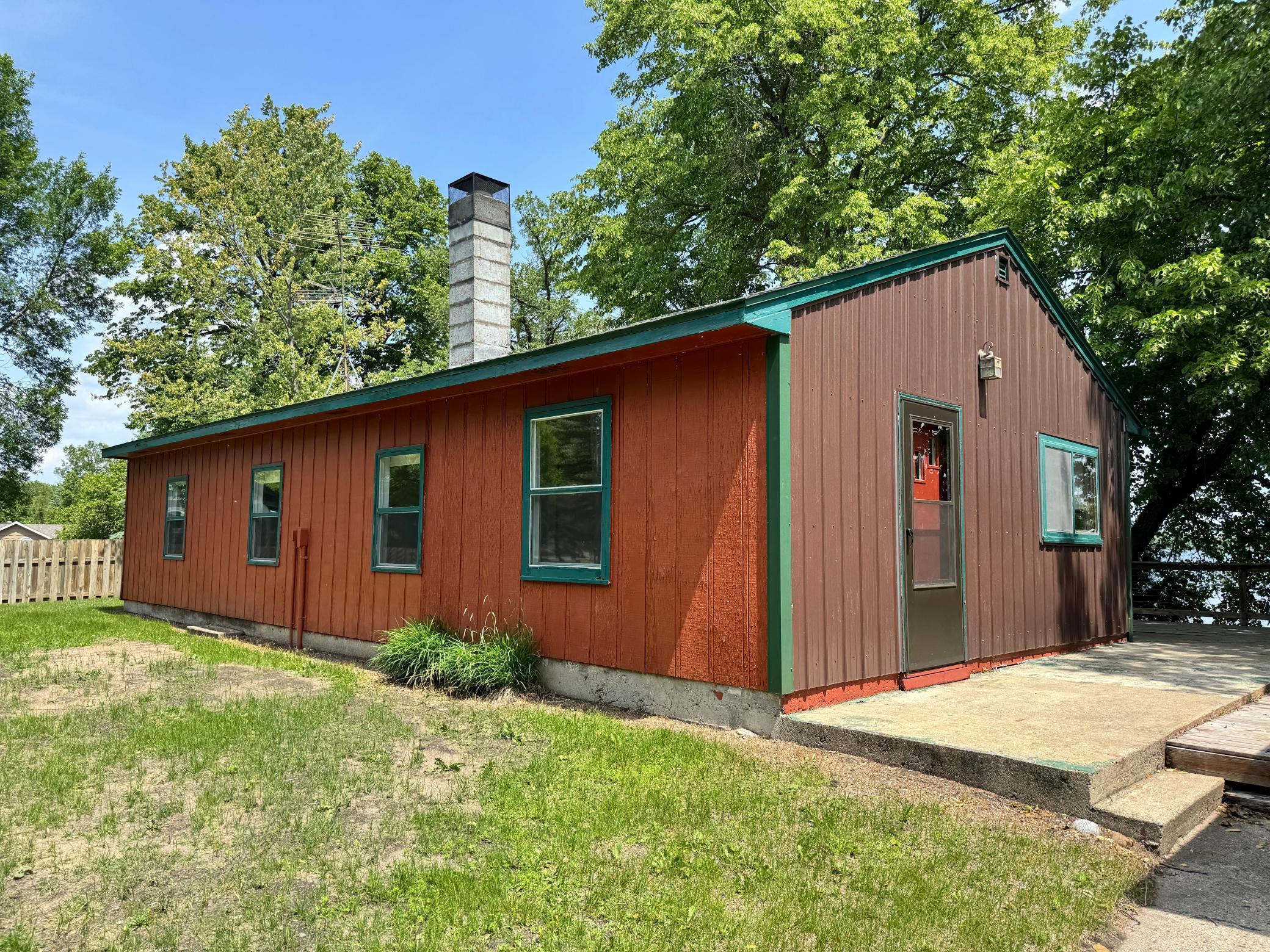 1969 single family home for sale at 43404 Bills Beach Road in Dent, MN — 4 bed, 1 bath (photo 2 of 46)