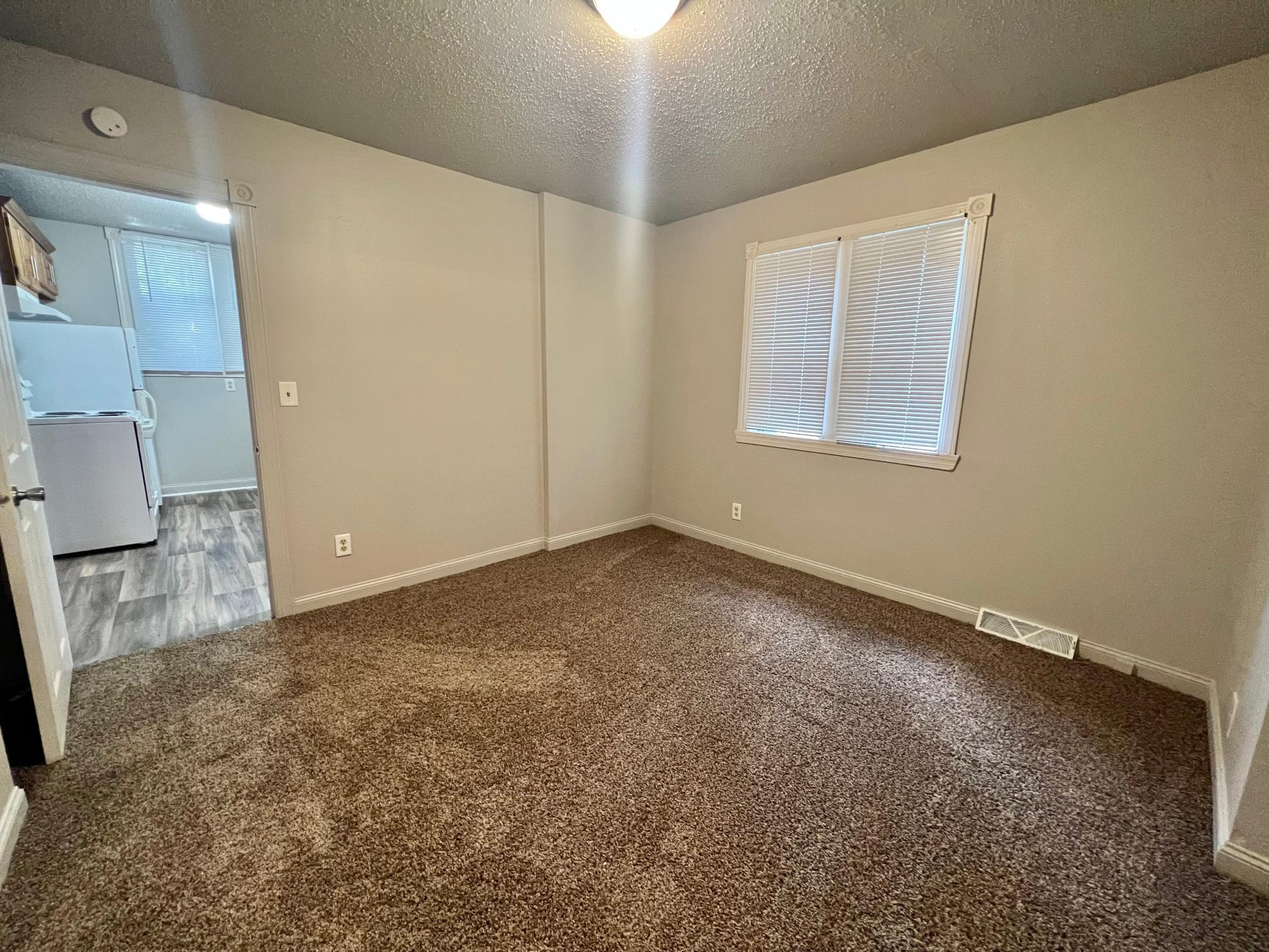 1885 duplex for sale at 214-216 12th Street S in Fargo, ND — 5 bed, 3 bath (photo 27 of 35)