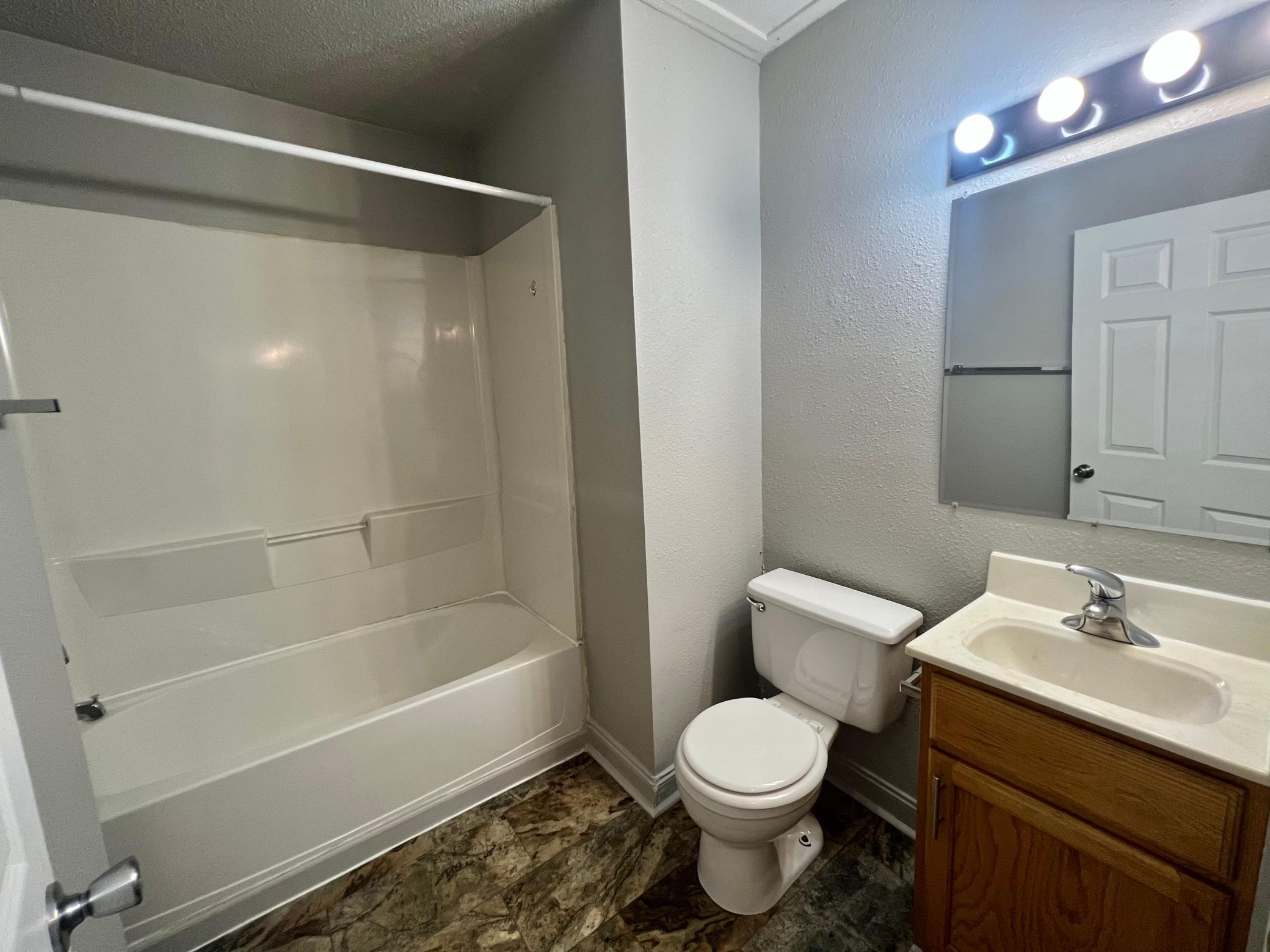 1885 duplex for sale at 214-216 12th Street S in Fargo, ND — 5 bed, 3 bath (photo 30 of 35)