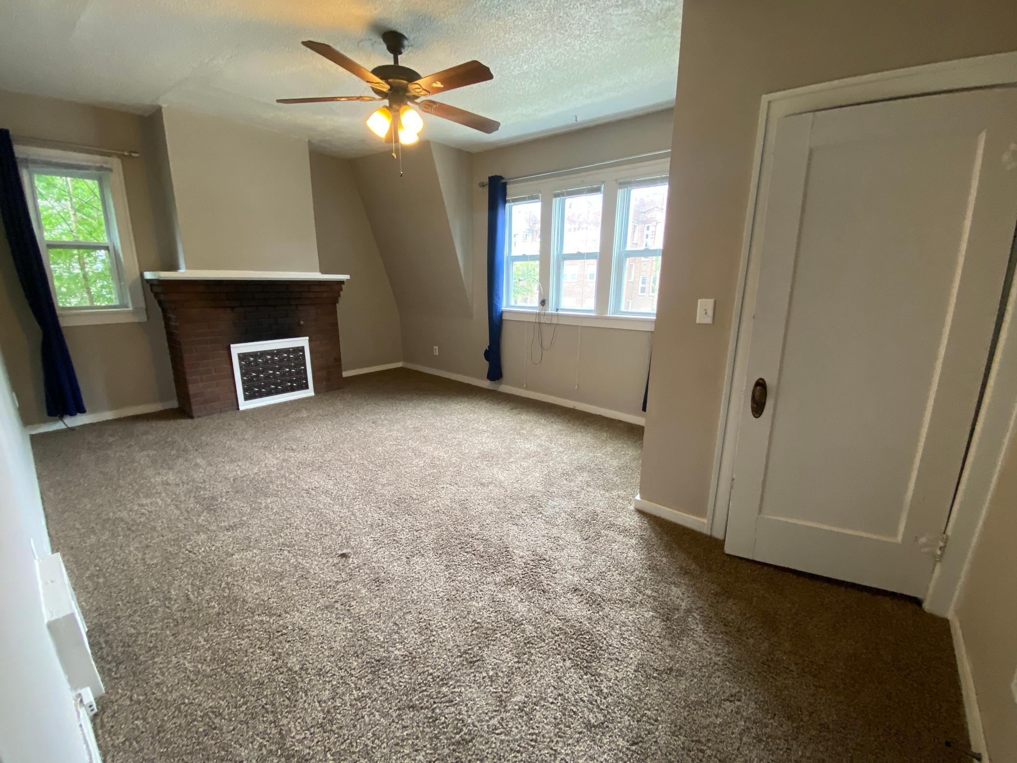 1885 duplex for sale at 214-216 12th Street S in Fargo, ND — 5 bed, 3 bath (photo 8 of 35)