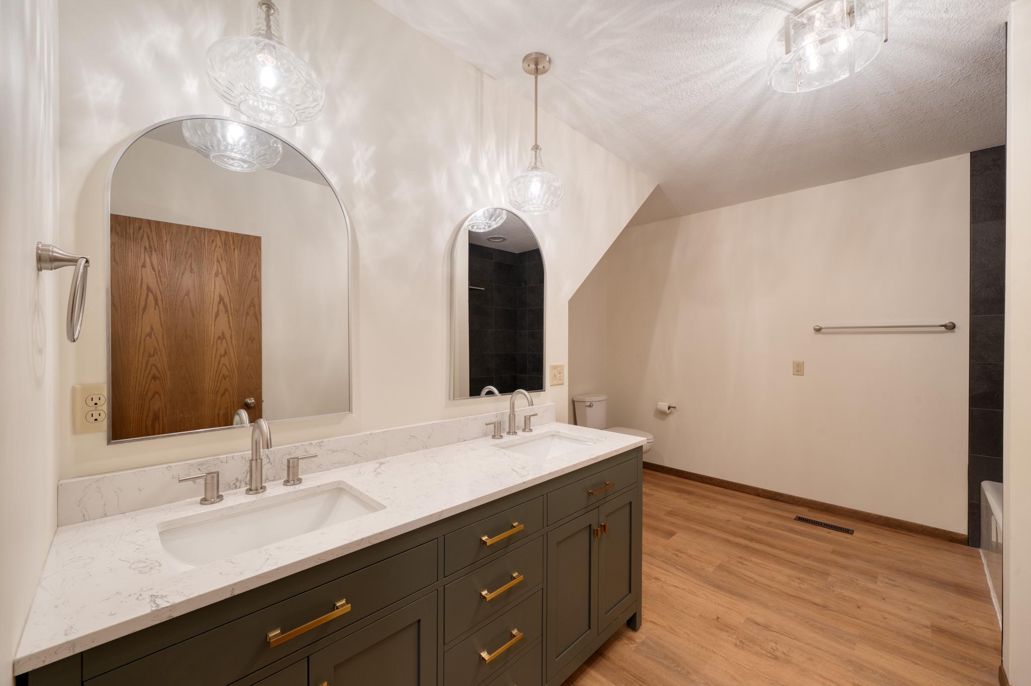 1975 single family home for sale at 3711 Golf Course Road in Grand Rapids, MN — 4 bed, 4 bath (photo 26 of 44)