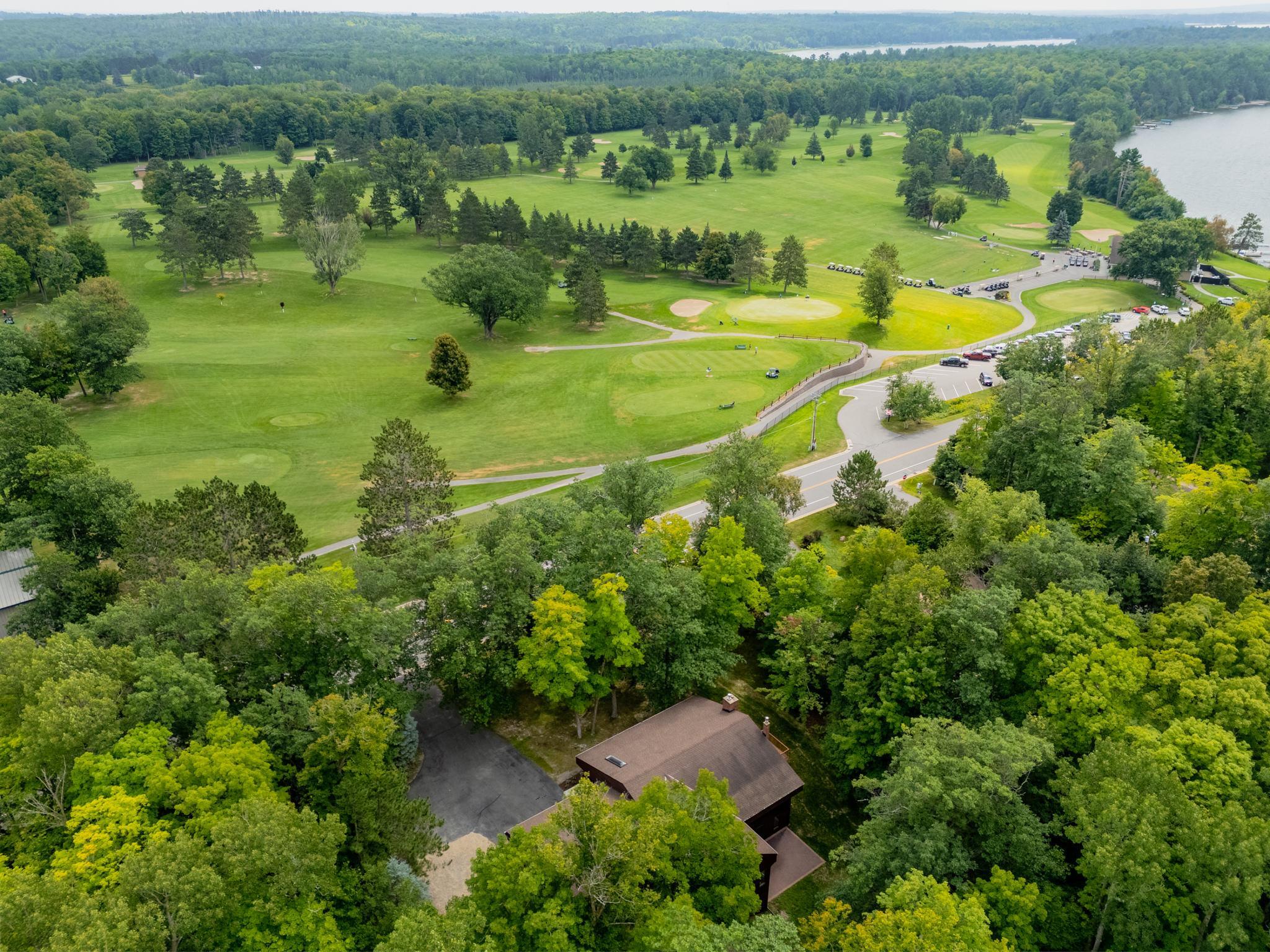 1975 single family home for sale at 3711 Golf Course Road in Grand Rapids, MN — 4 bed, 4 bath (photo 33 of 44)