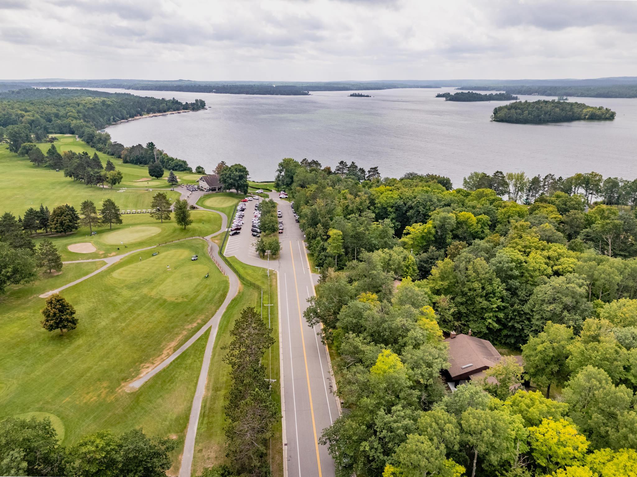 1975 single family home for sale at 3711 Golf Course Road in Grand Rapids, MN — 4 bed, 4 bath (photo 35 of 44)