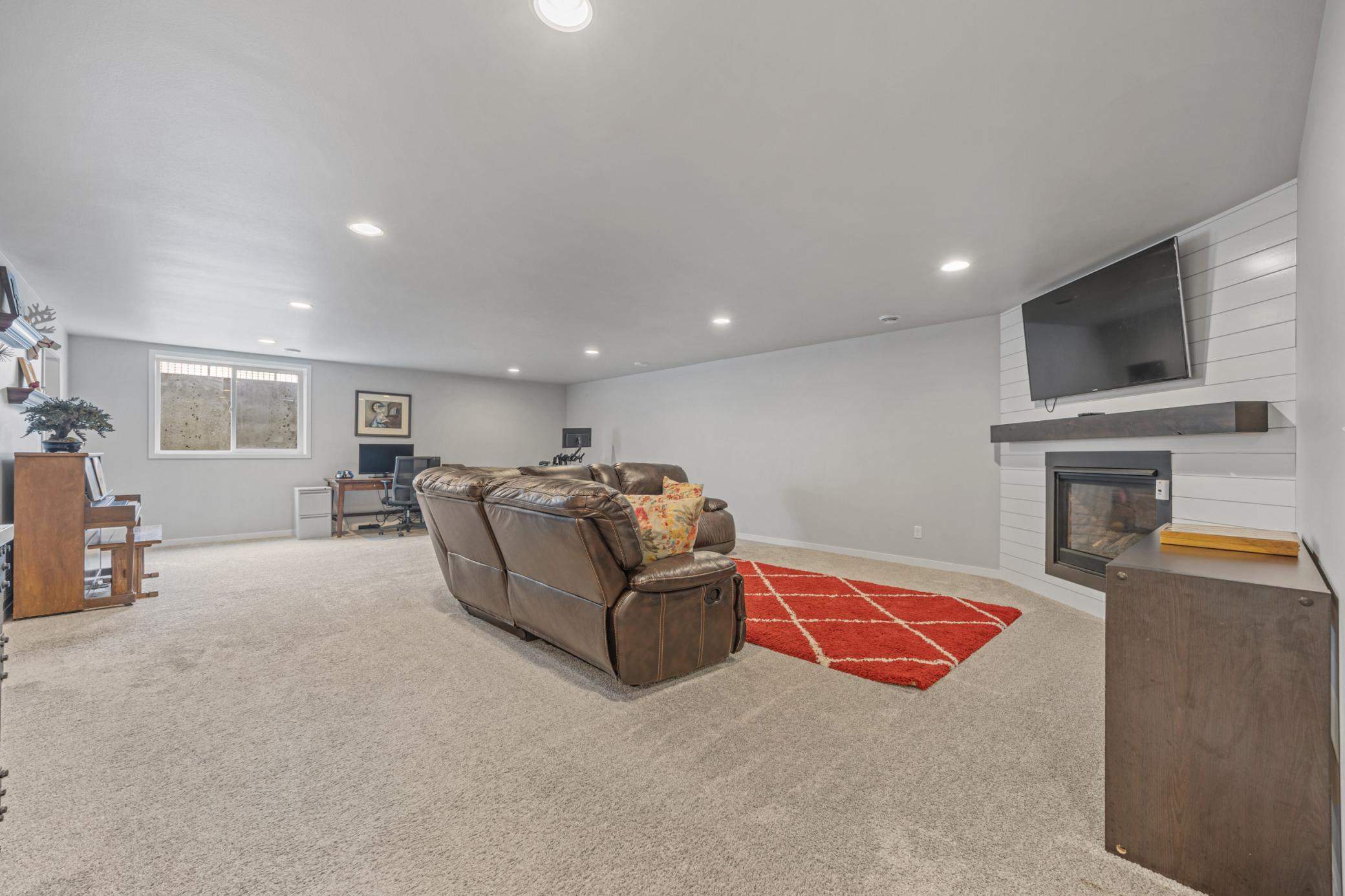 2020 single family home for sale at 3037 Prairie Farms Circle S in Fargo, ND — 4 bed, 3 bath (photo 15 of 26)