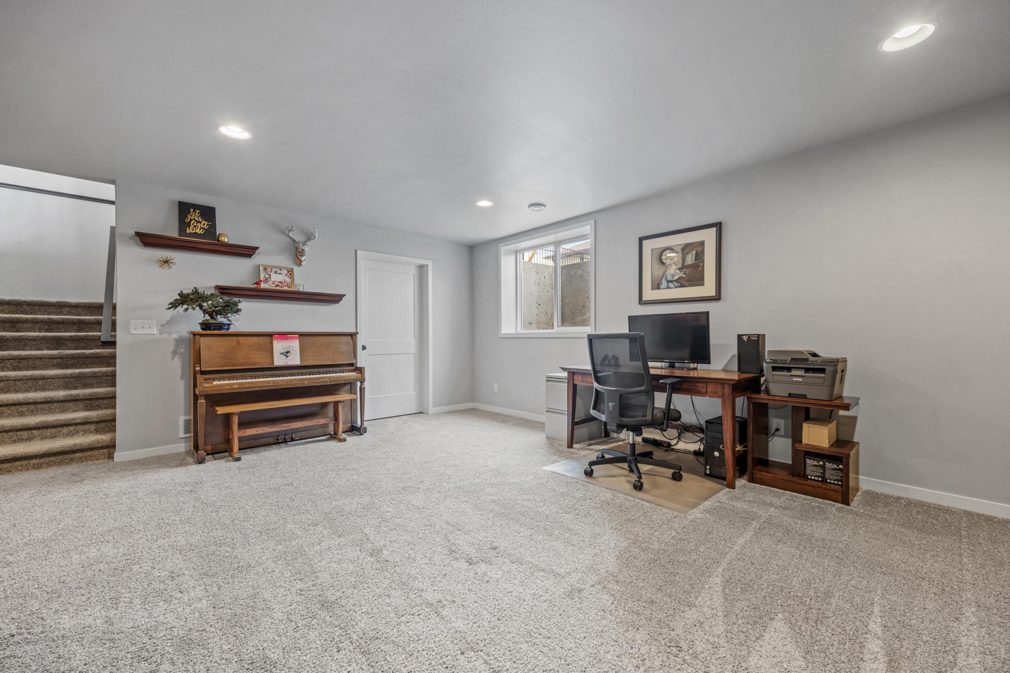 2020 single family home for sale at 3037 Prairie Farms Circle S in Fargo, ND — 4 bed, 3 bath (photo 17 of 26)
